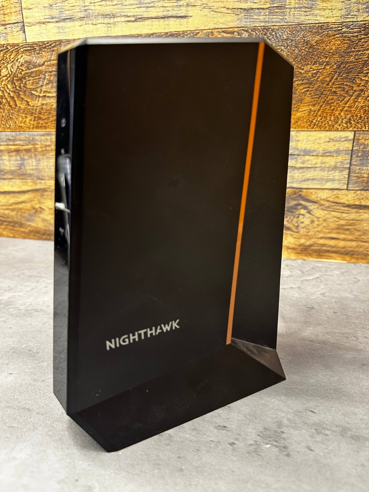 Netgear CM2000 Multi-Gig 2.5 Gbps Nighthawk Cable Modem – Black – TESTED