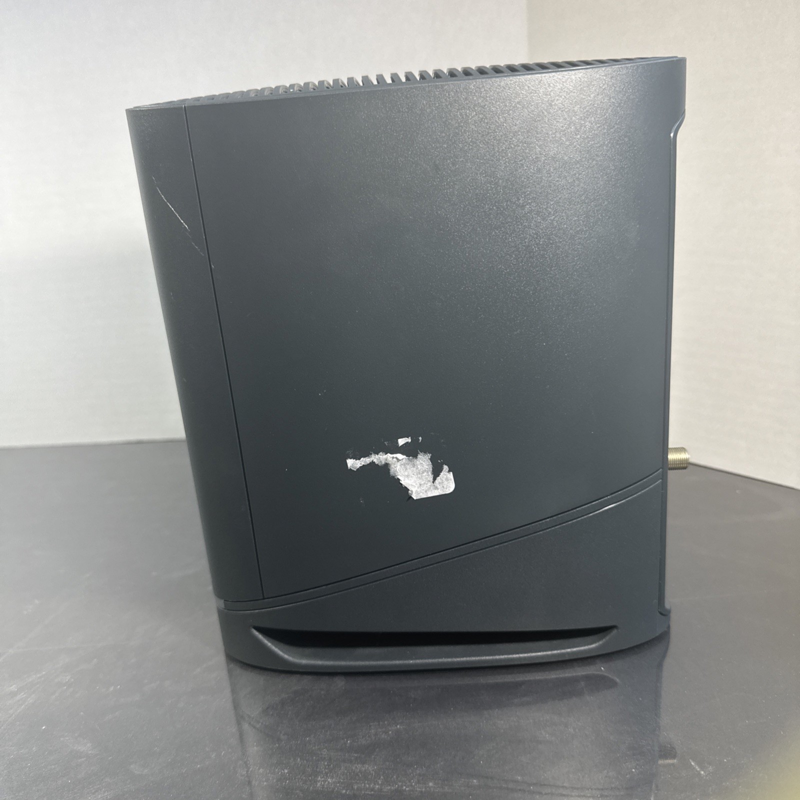 ARRIS SURFboard G34 DOCSIS 3.1 Wi-Fi 6 Cable Modem UNIT ONLY – Black