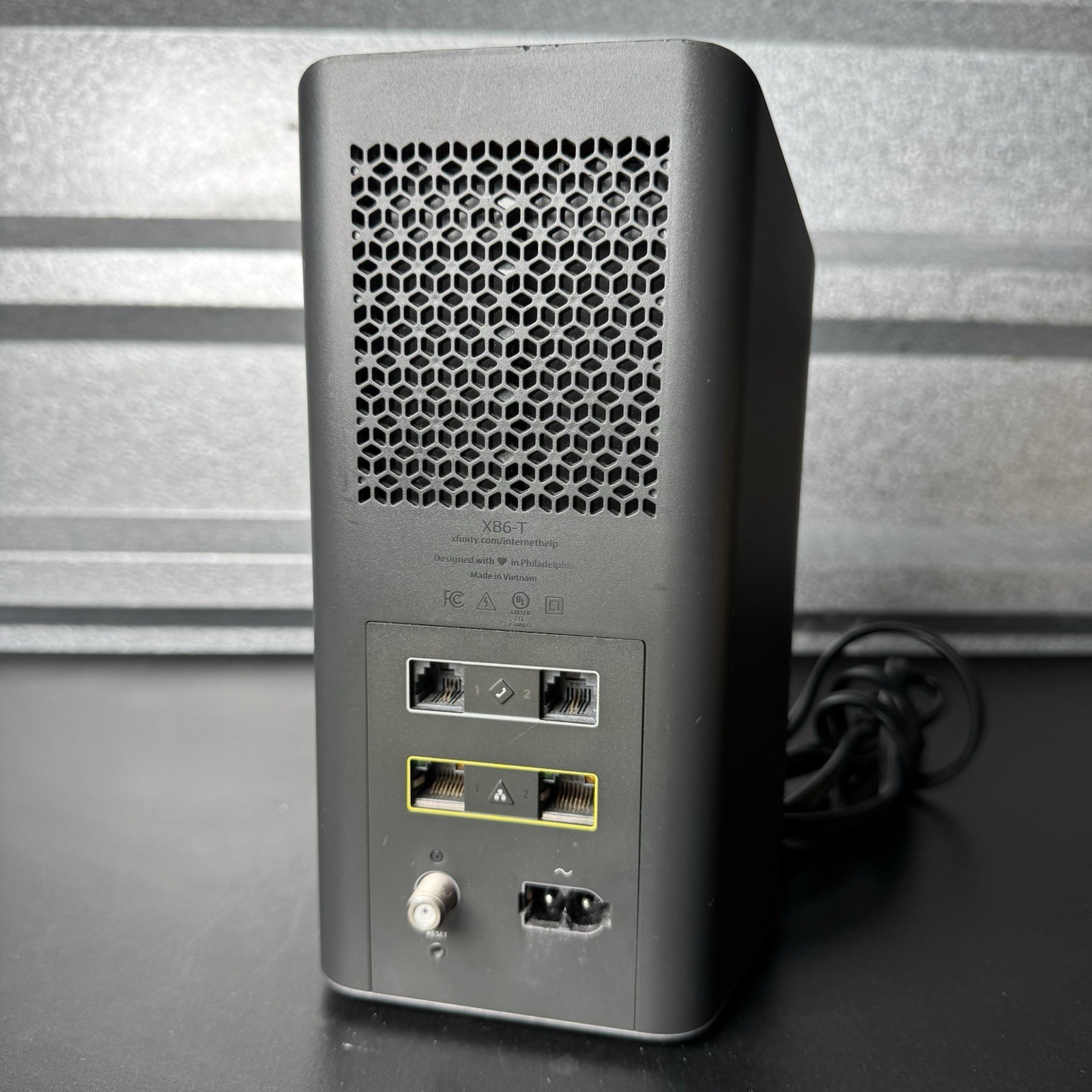 XFINITY Comcast XB6-T WiFi Router and Modem With Power Cord Tested