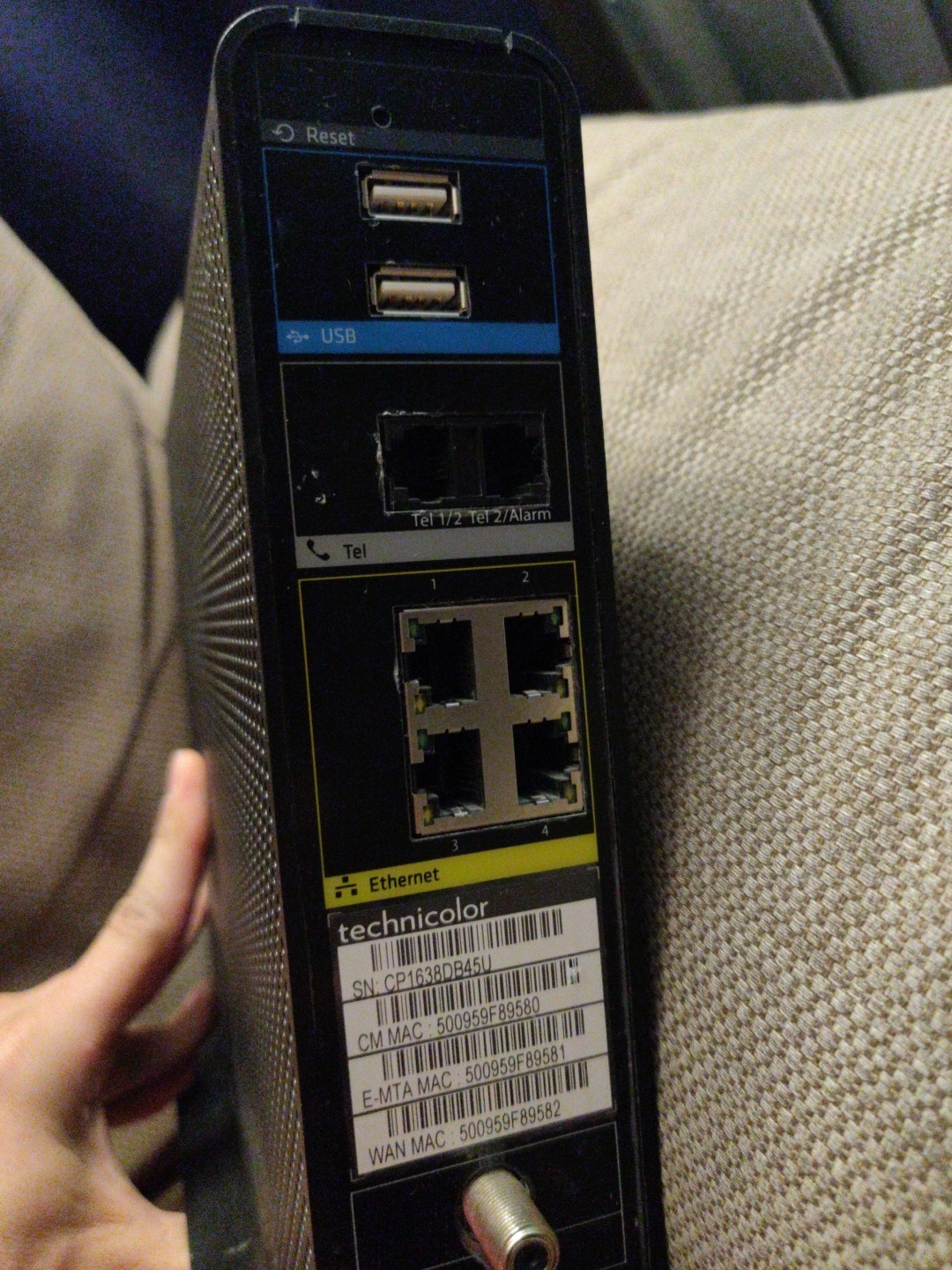 Technicolor TC8717T DOCSIS 3.0 Wireless Modem