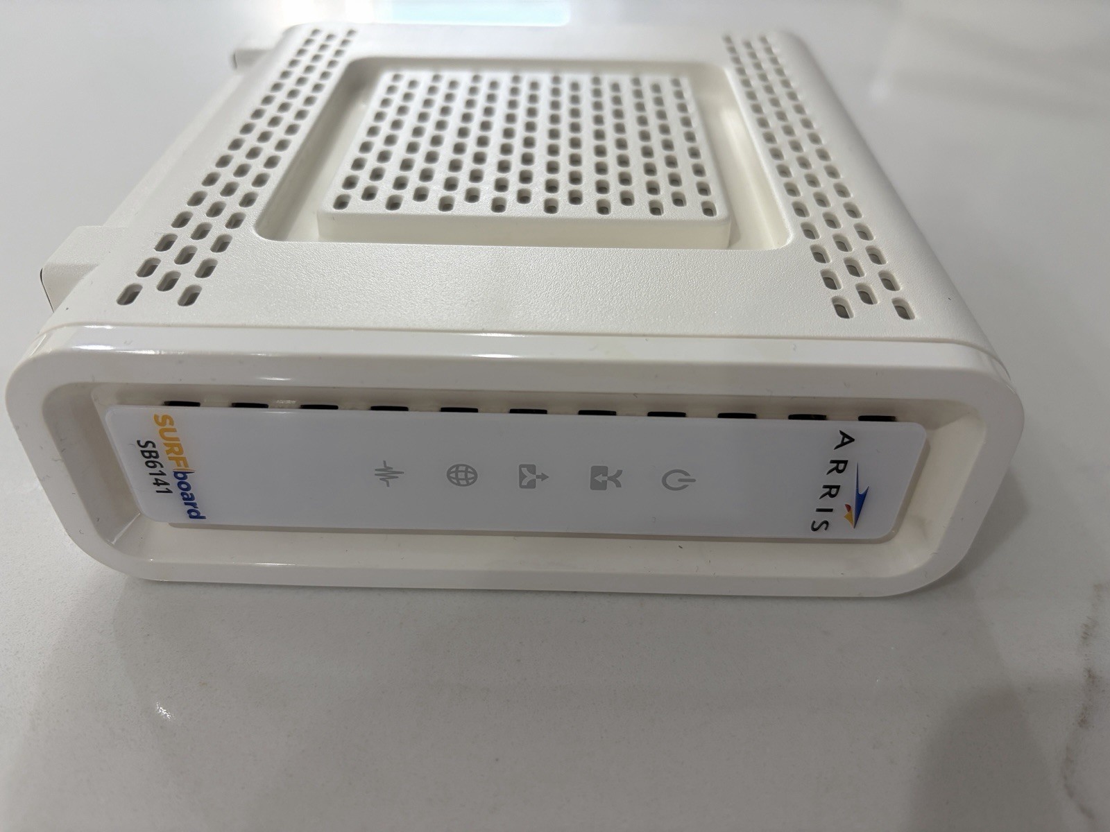 Arris Cable modem SB6141 (used) – Optimum – Free Shipping