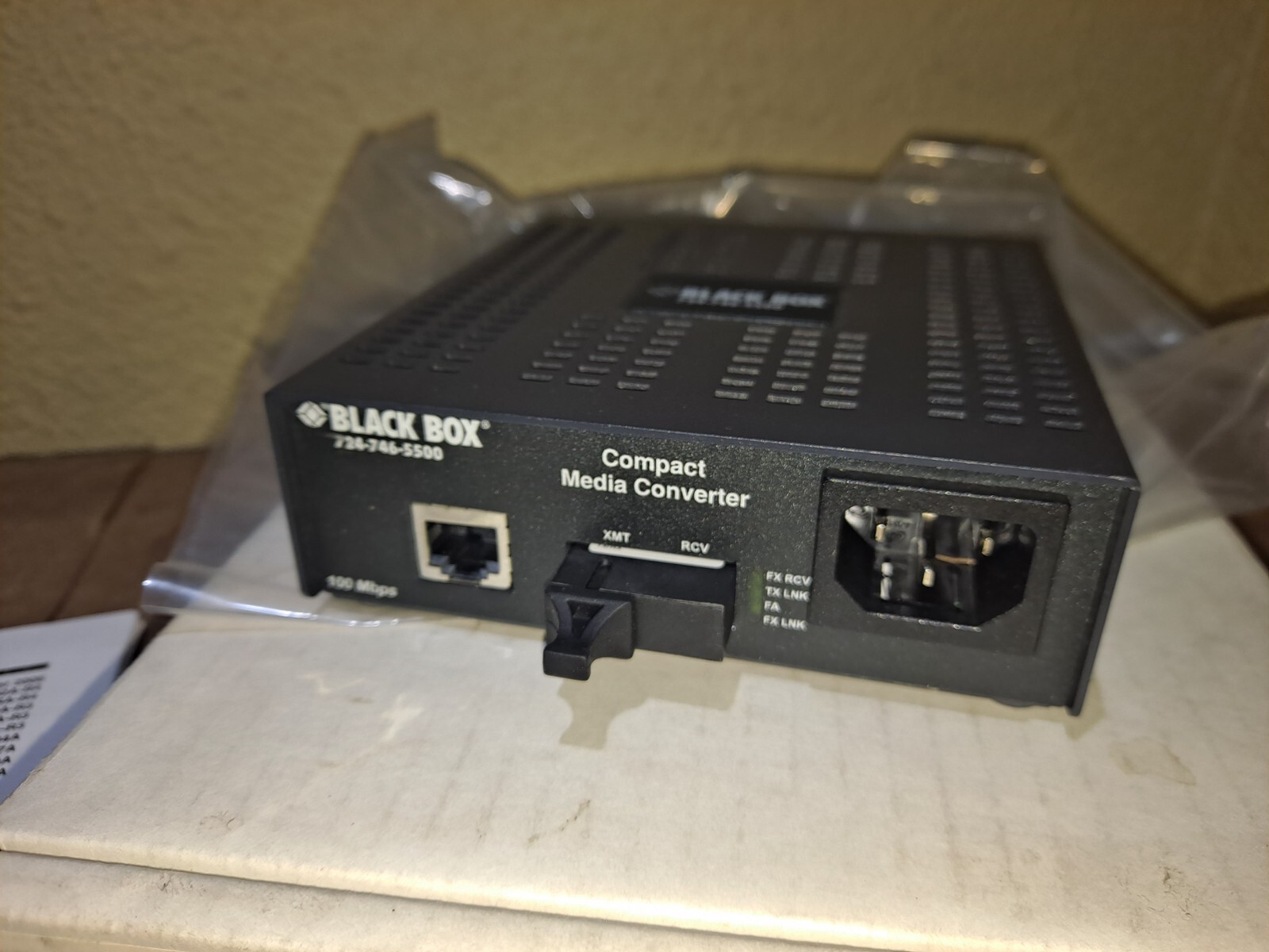 NEW BLACK BOX LMC7031A 100 Mbps Compact Media Converter Fast Shipping