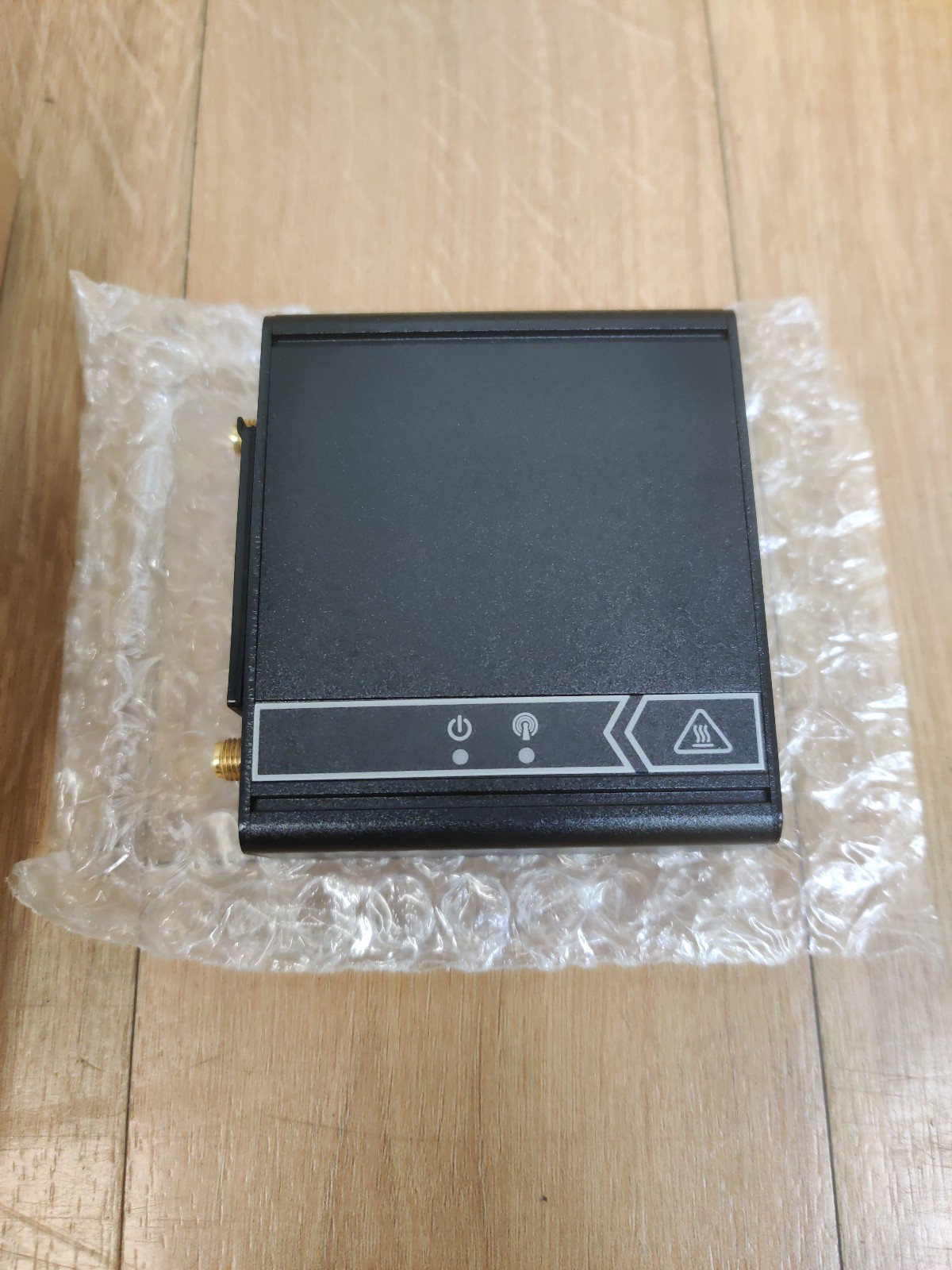 NEW Amit Protectli 4G Ethernet Modem IDG400-0TE0C and External Antenna Kit