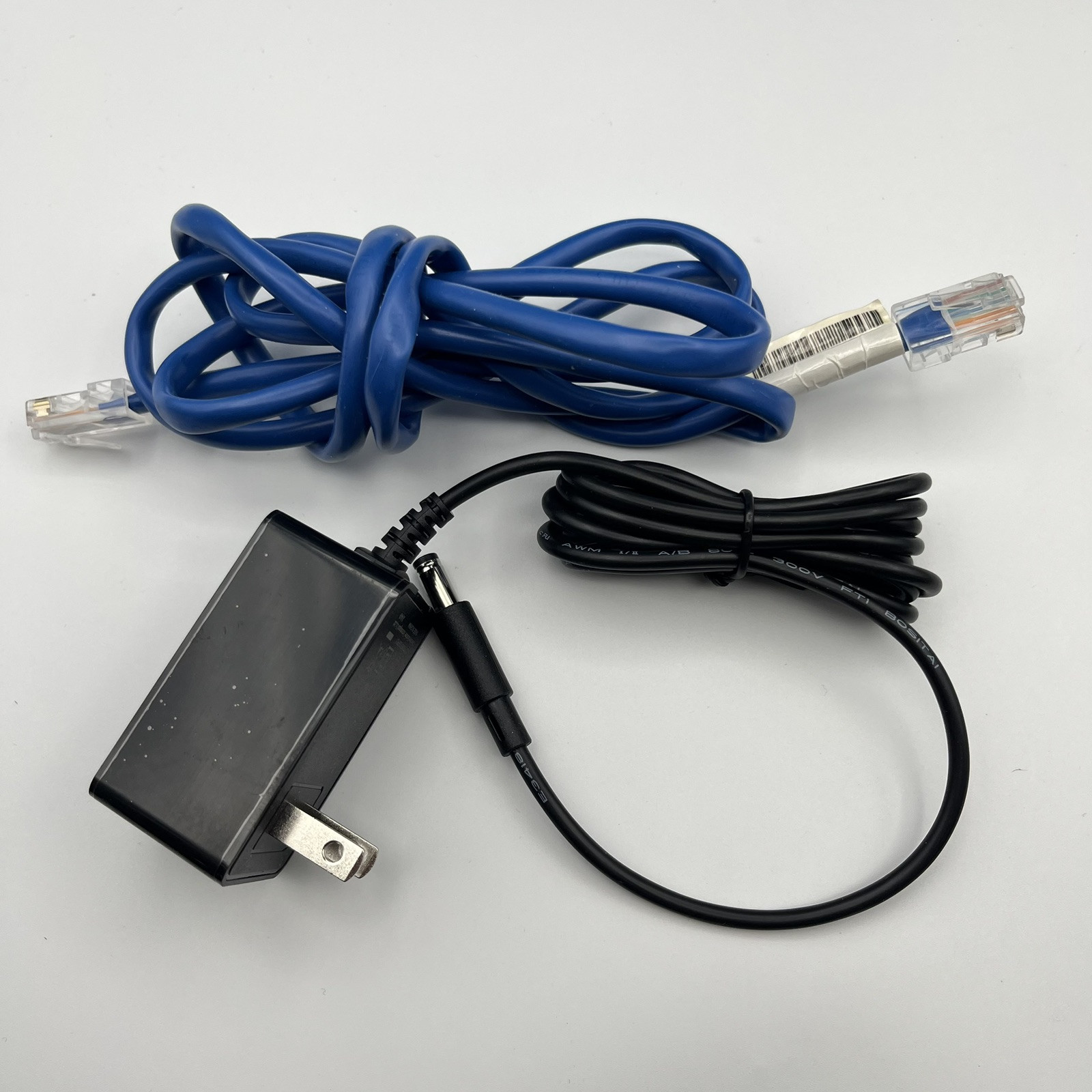 Motorola Surfboard Cable Modem – SB5101 – w/Power Supply, Cable, Installation CD