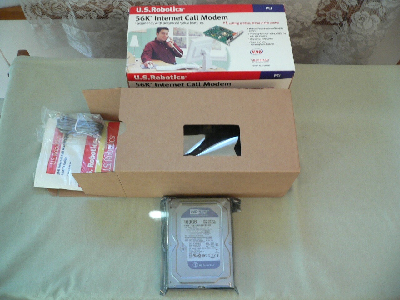 U.S.ROBOTICS INTERNET CALL MODEM V.90 WESTERN DIGITAL & CAVIAR BLUE HARDRIVE NIP