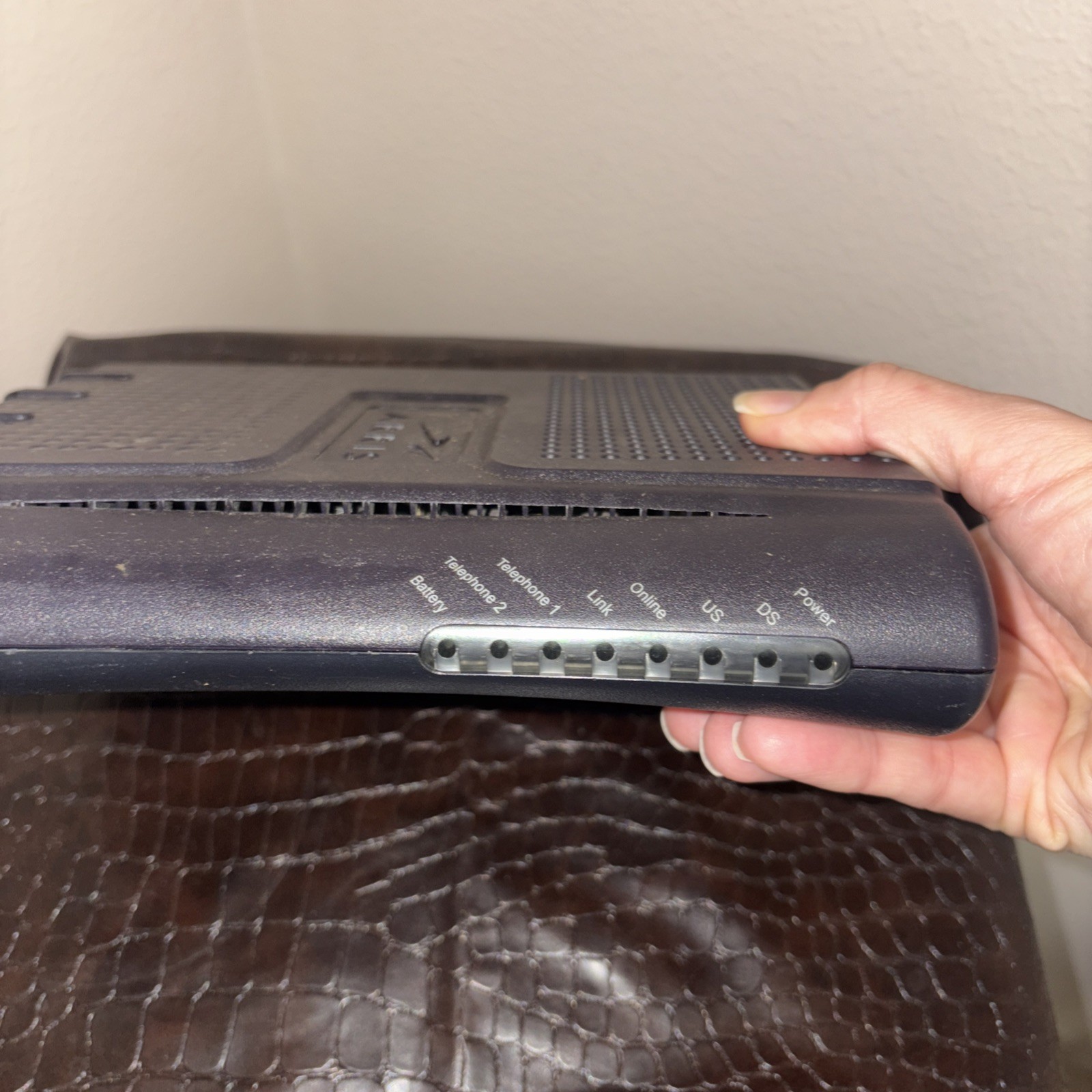 Arris Model TM502G Wireless Telephony Modem