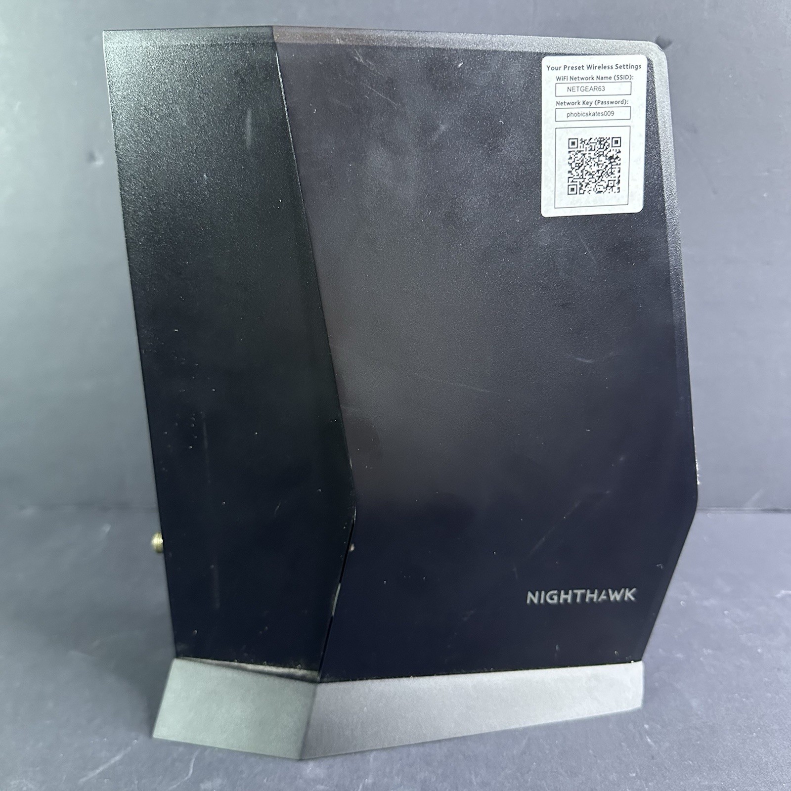 NETGEAR Nighthawk CAX30 AX2700 Wifi Cable Modem Router Combo Gateway READ