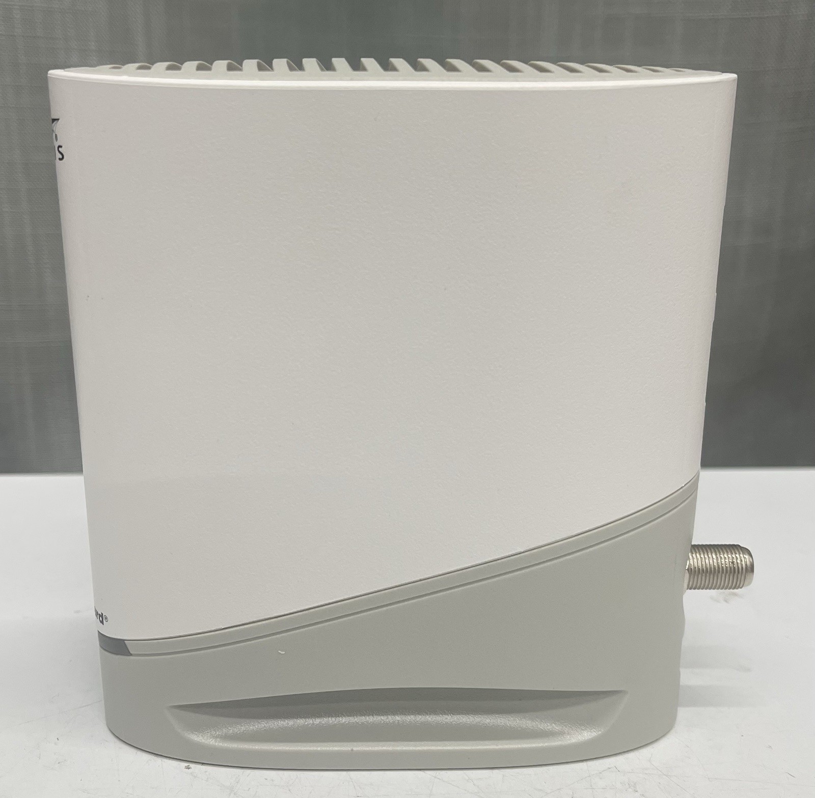 ARRIS S33 v2 2.5 Gbps Ethernet Port – DOCSIS 3.1 Modem – Refurbished w/ Box