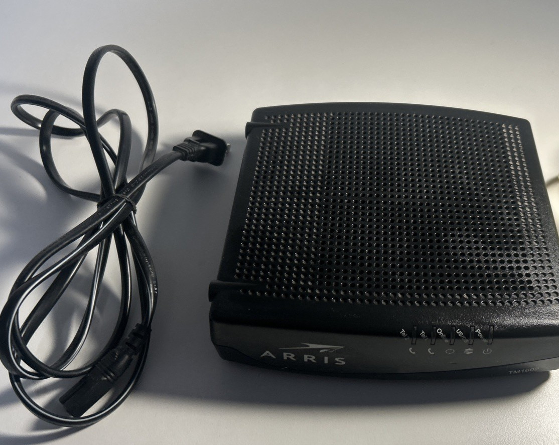 ARRIS Telephony Internet Cable Modem DOCSIS 3.0 Model TM1602A W/Ethernet cable