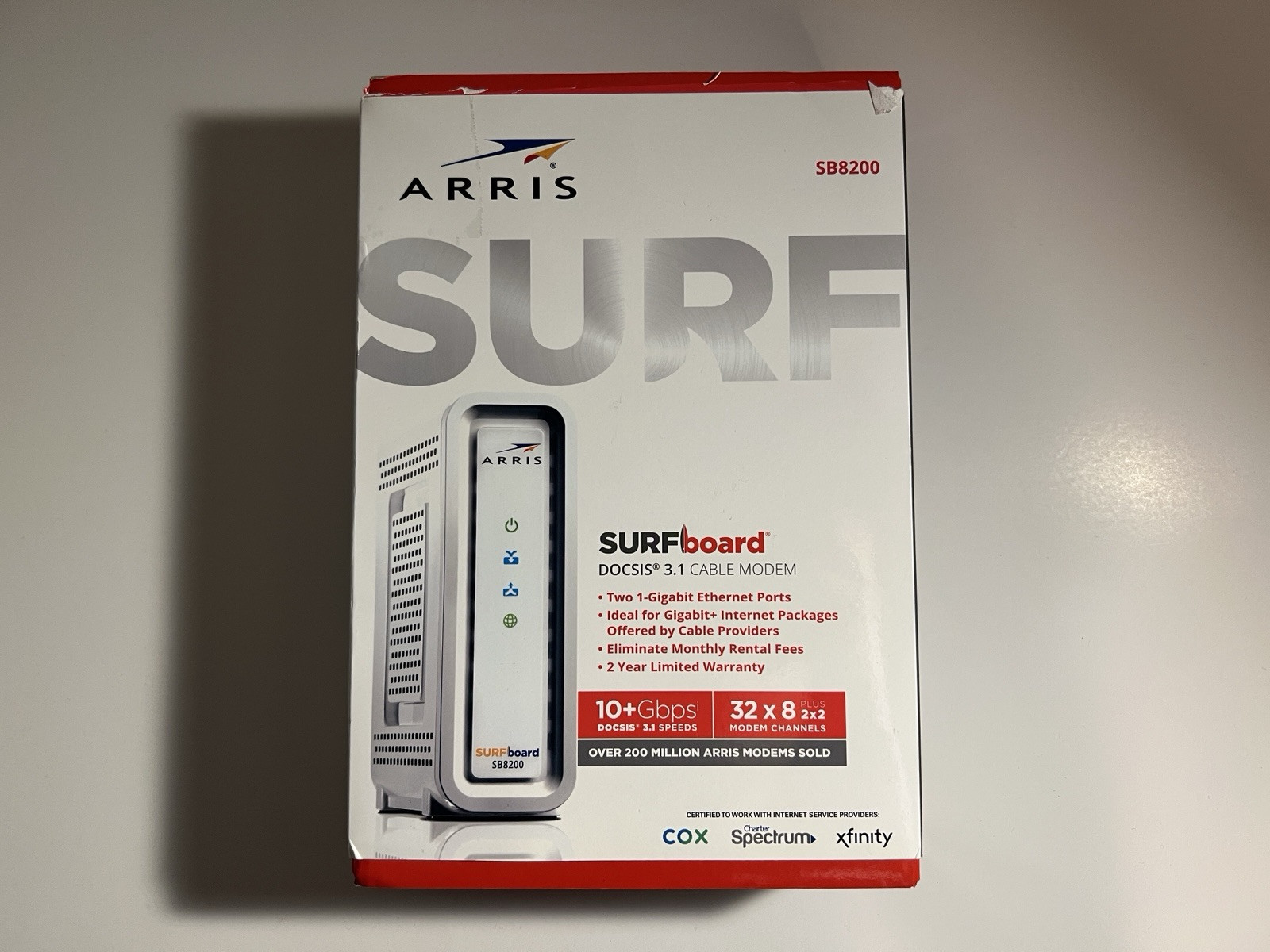 ARRIS SURFboard SB8200 DOCSIS 3.1 10 Gbps Cable Modem