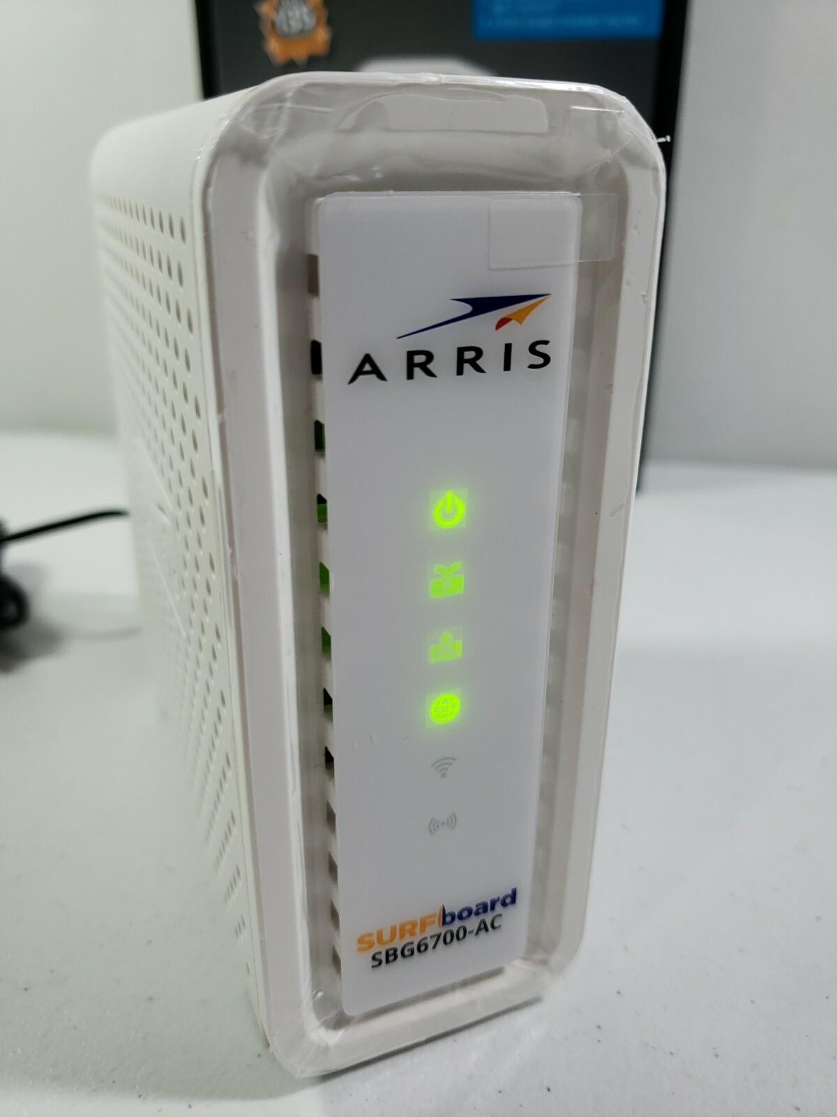 ARRIS AC1600 SURFboard DOCSIS 3.0 Cable Modem Dual Band WiFi Router SBG6700-AC