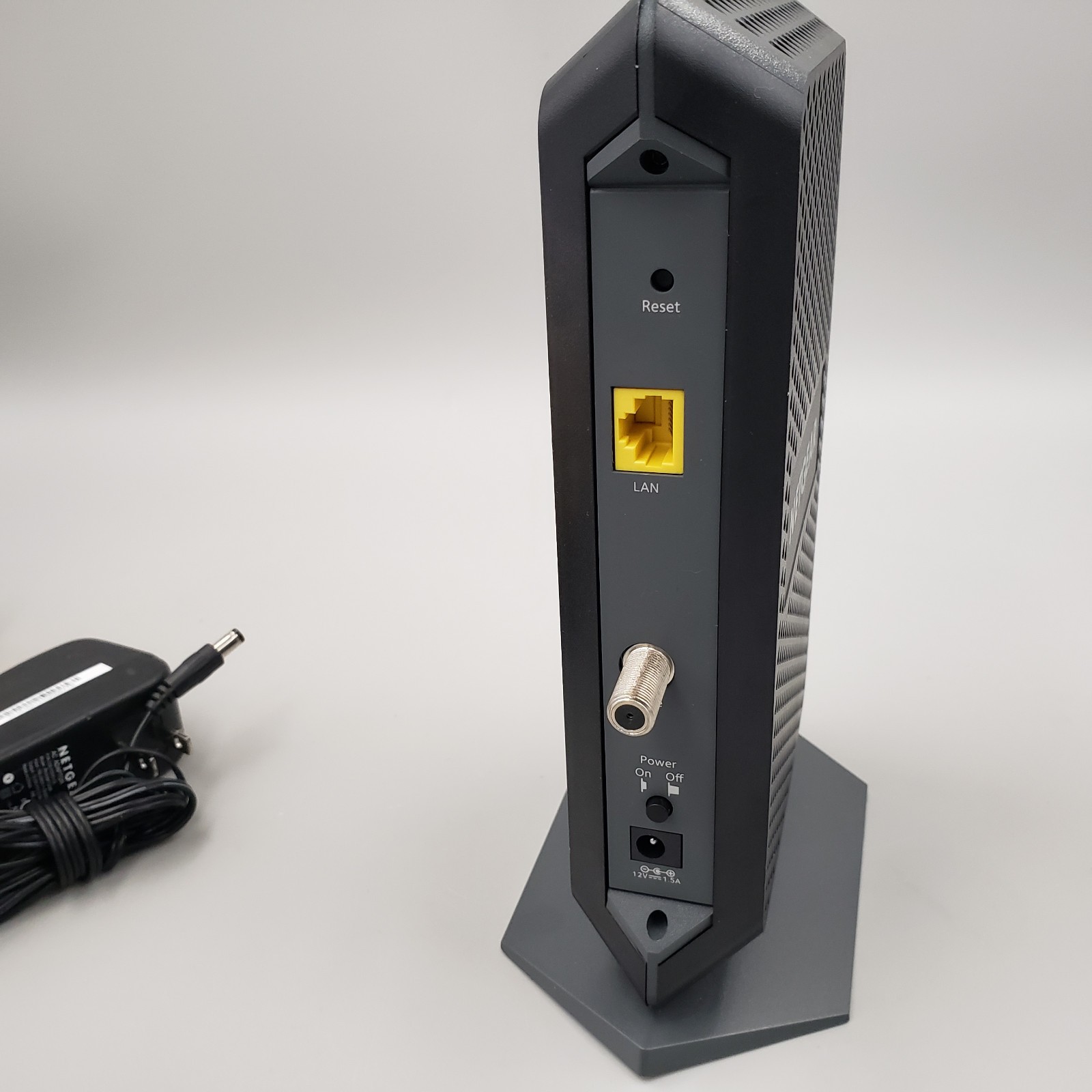 NETGEAR CM1000v2 – DOCSIS 3.1 Gigabit Cable Modem