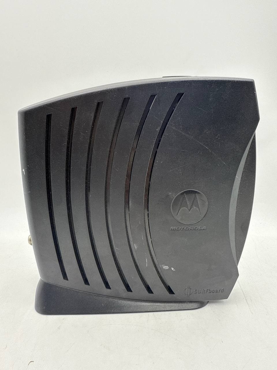 Motorola SB5120 SurfBoard DOCSIS 2.0 High Speed Cable Modem USB Ethernet 38Mbps