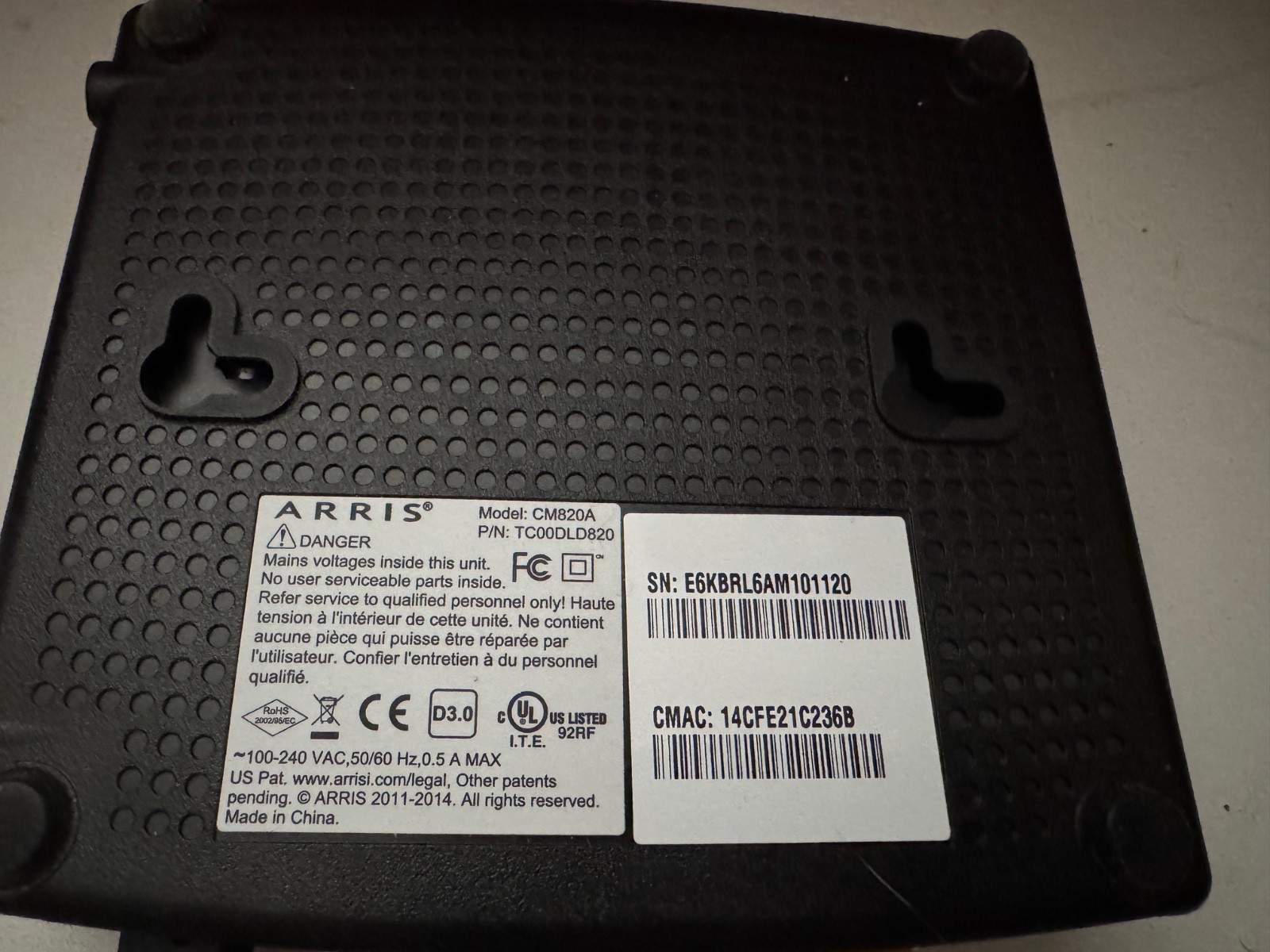 ARRIS Touchstone CM820A Cable Modem, With power cord & Ethernet Cable