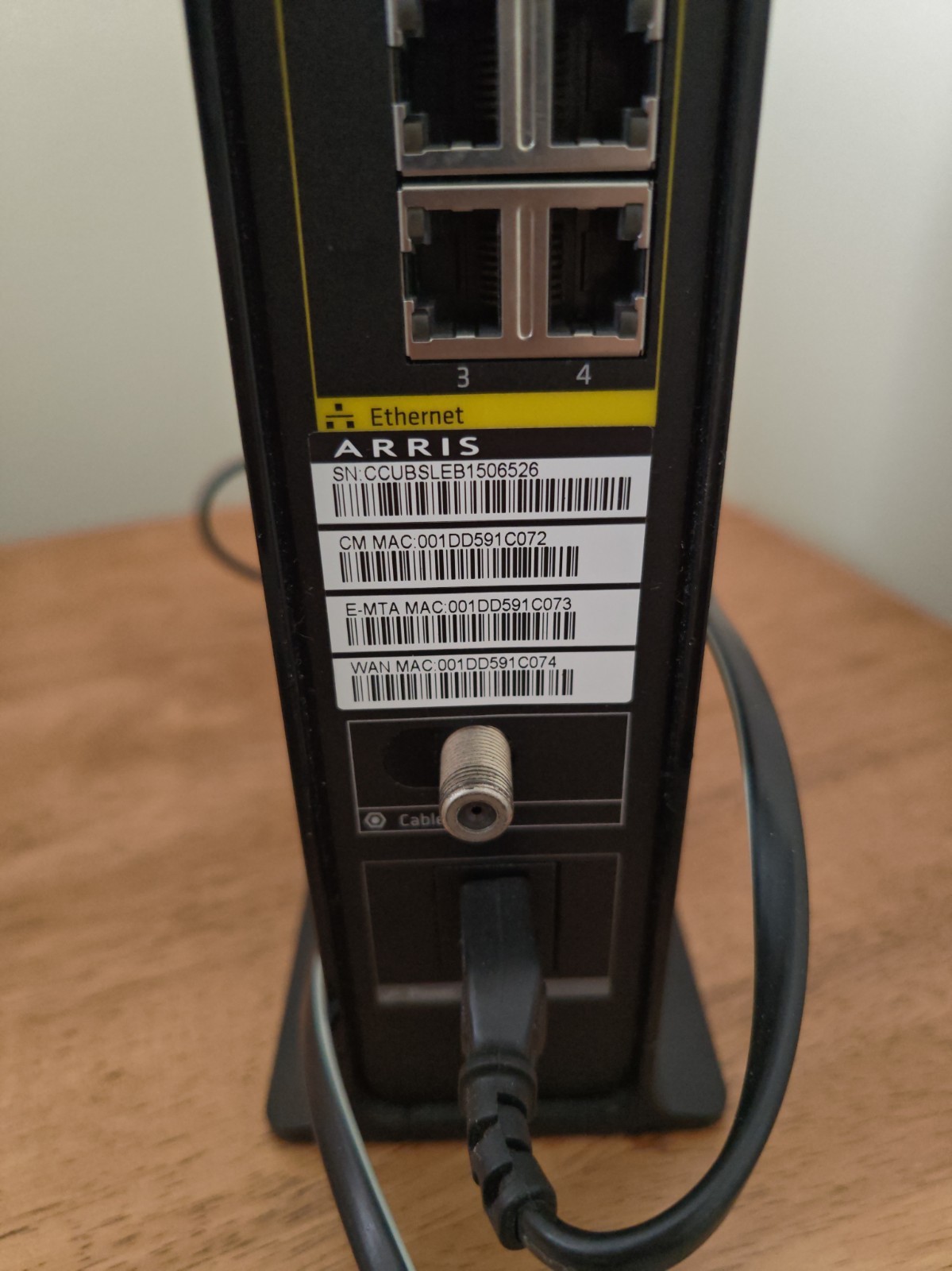 Xfinity Cable Modem Wifi Router Arris TG862G/CT With Power Cord USED
