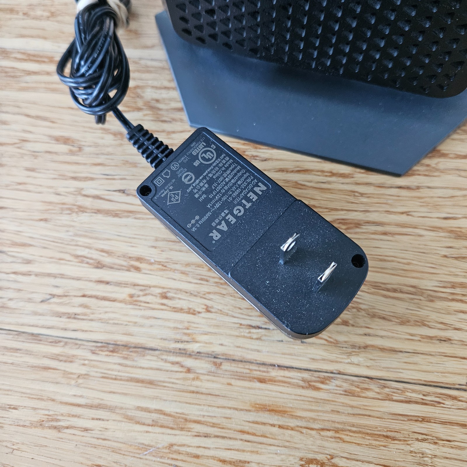 Netgear CM600 High Speed Cable Modem 24×8 DOCSIS 3.0 for Xfinity, Spectrum, Cox