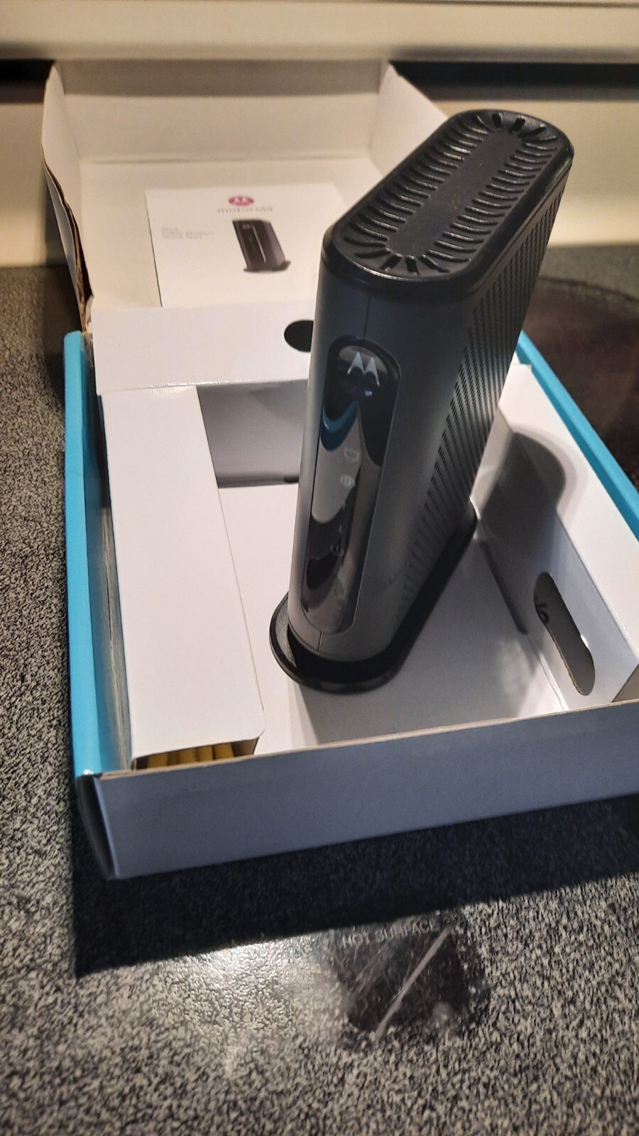 Motorola Cable Modem 16×4 686 Mbps Model MB7420 Comcast xfinity COMPLETE IN BOX