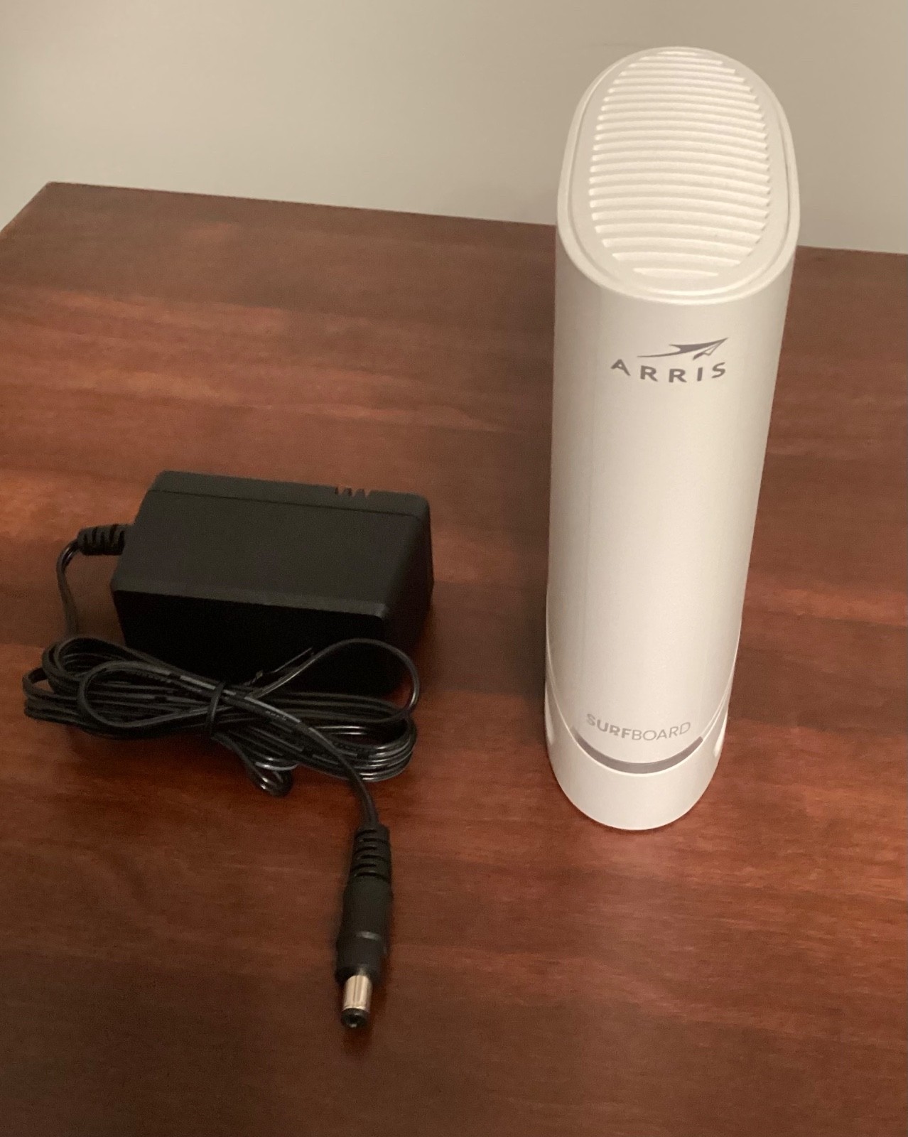 ARRIS SURFboard S34 DOCSIS 3.1 Cable Modem 1.4 Gbps 1x Ethernet White