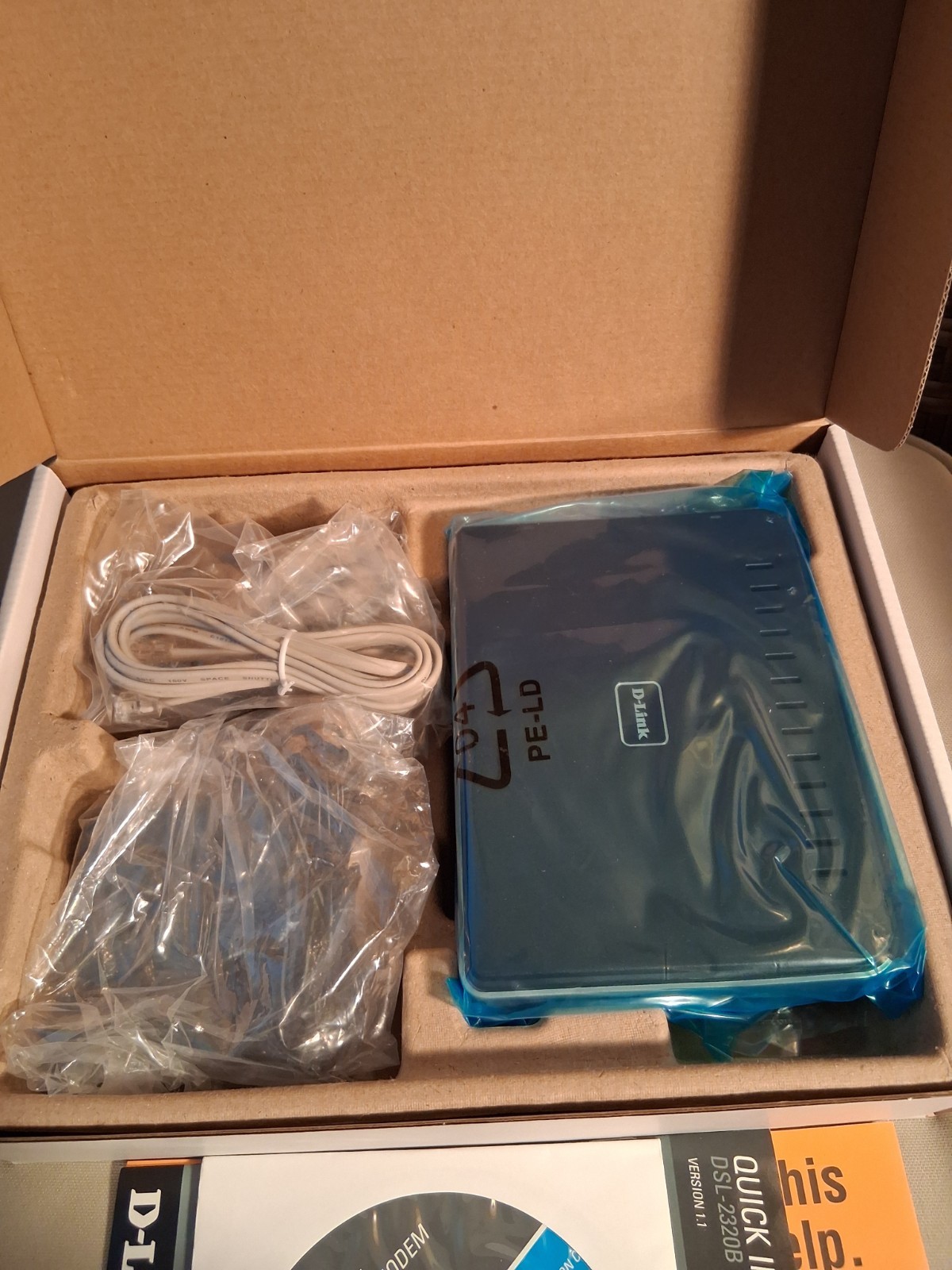 D-Link Modem ADSL2/2+ETHERNET/USB DSL-2320B With Cables USB/Lan/DSL Inputs