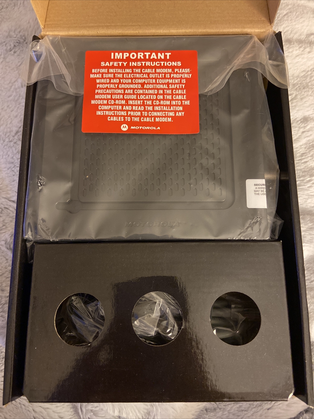 Motorola SURFboard Wireless Cable Modem Gateway SBG901