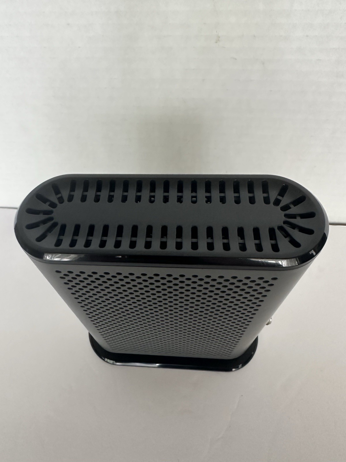 Motorola MB7420 16×4 Cable Modem 686 Mbps DOCSIS 3.0(gray/black)