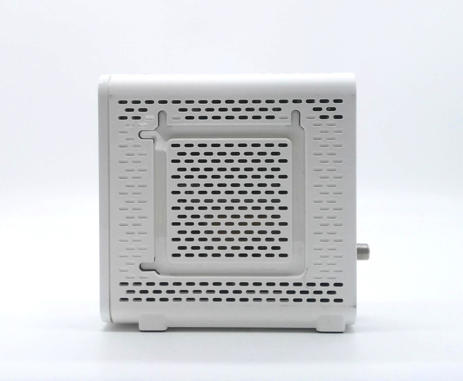 ARRIS – SB8200 – 32×8 DOCSIS 3.1 – 10 Gbps Cable Modem