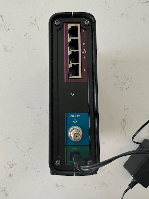Motorola ARRIS SURFboard SBG6580 wireless Cable Modem Router DOCSIS3.0 comcast