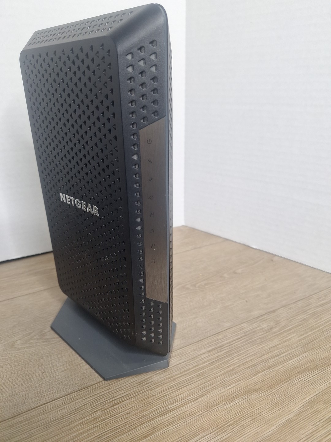 NETGEAR Nighthawk CM1200 DOCSIS 3.1 Cable Modem with OEM Power Cable