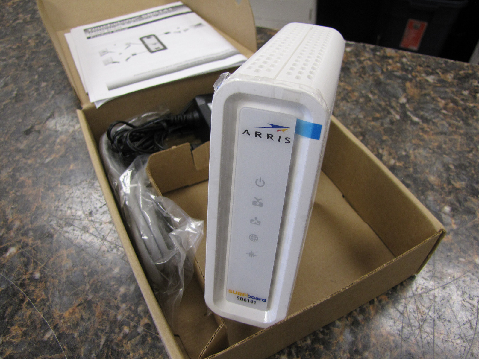 ARRIS SURFboard SB6141 DOCSIS 3.0 Ethernet Cable Modem Router – Refurbished