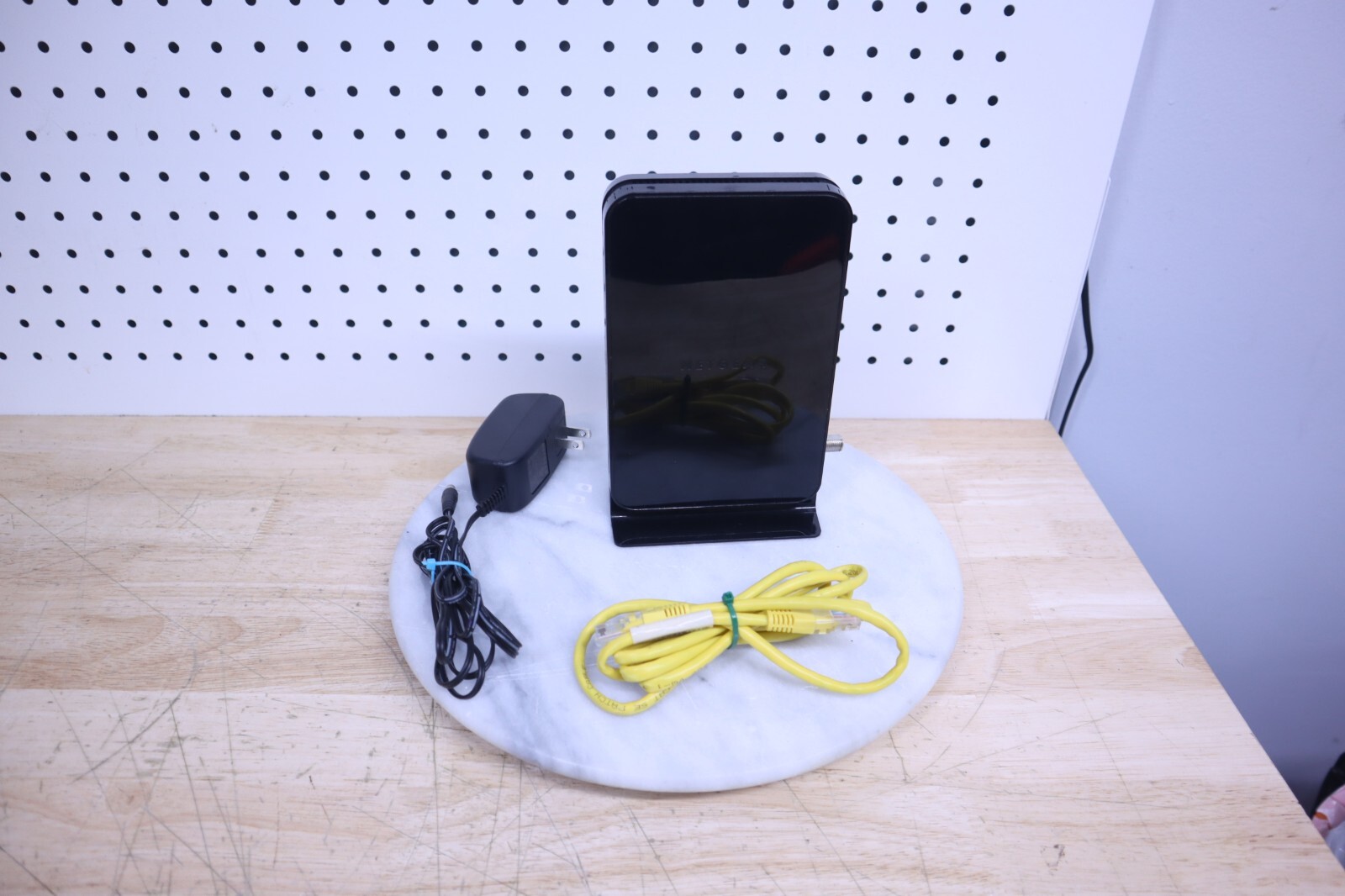 Netgear CM500 16×4 DOCSIS 3.0 680Mbps High Speed Cable Modem TESTED – Black USA