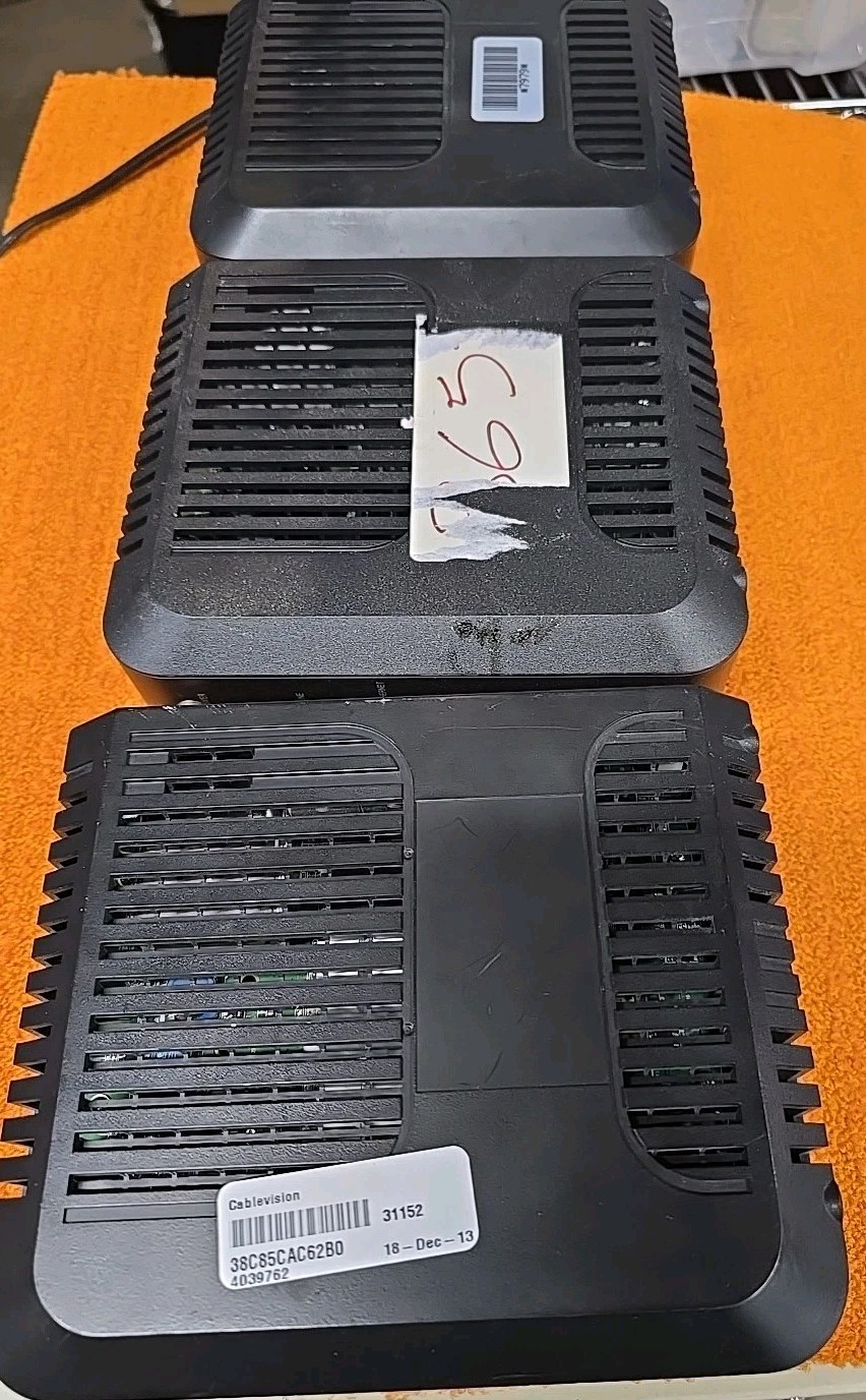 CISCO DPQ3925 8×4 LOT of 3X DOCSIS 3.0 Wireless Gateway Modem Router