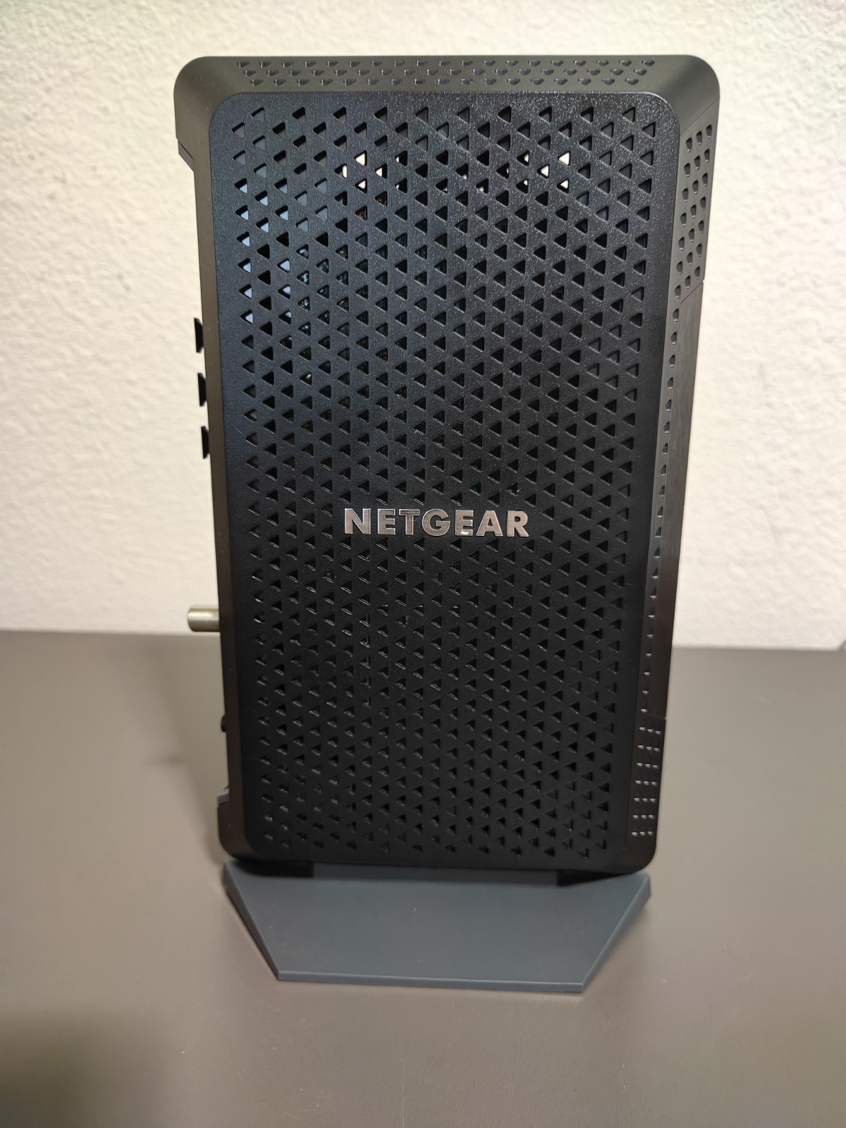NETGEAR Nighthawk CM1200 DOCSIS 3.1 Multi-Gig Speed Cable Modem Xfinity