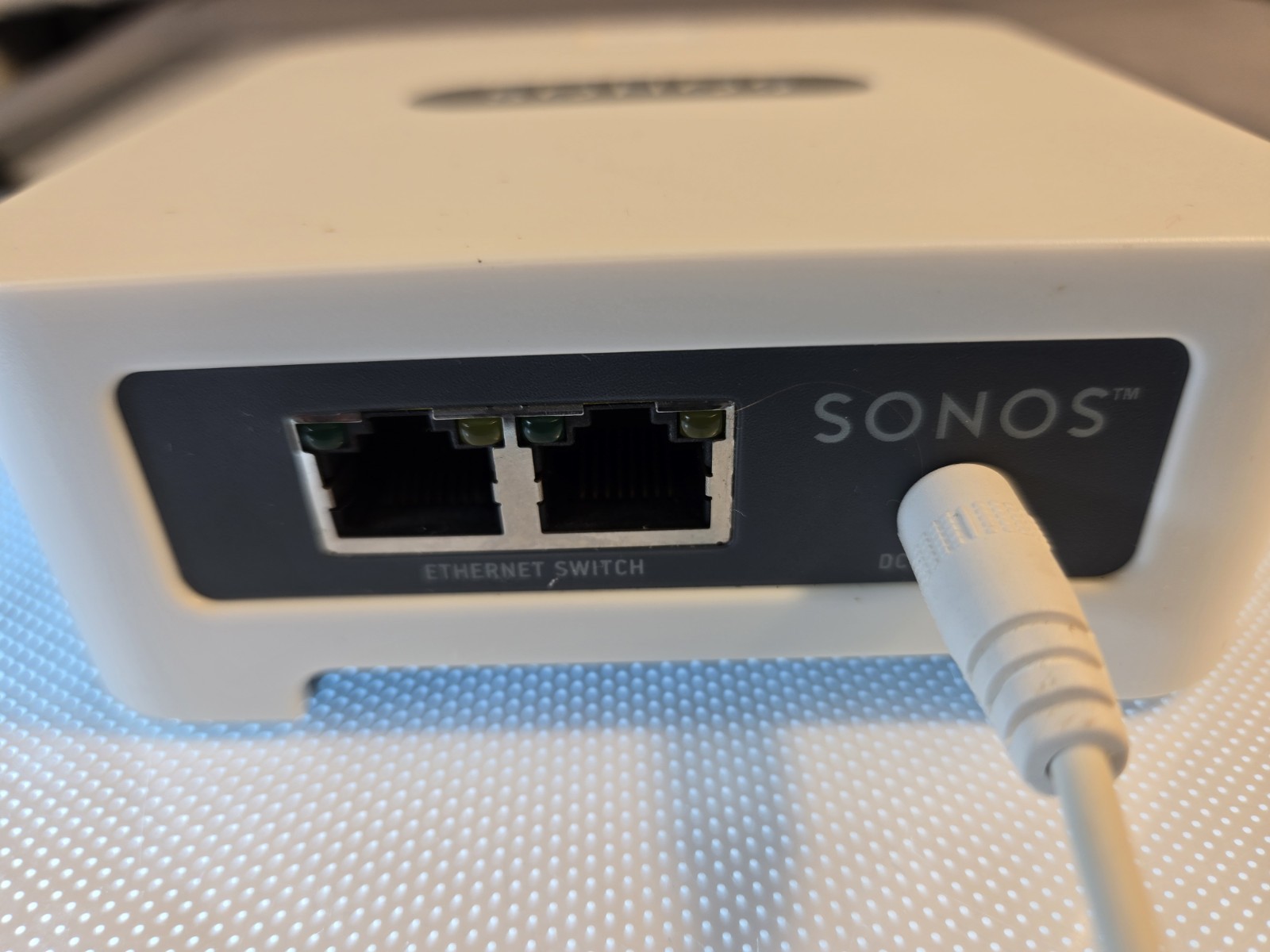 Sonos BRIDGE White Network Adapter Ethernet Switch 2x RJ-45 200 Mbps