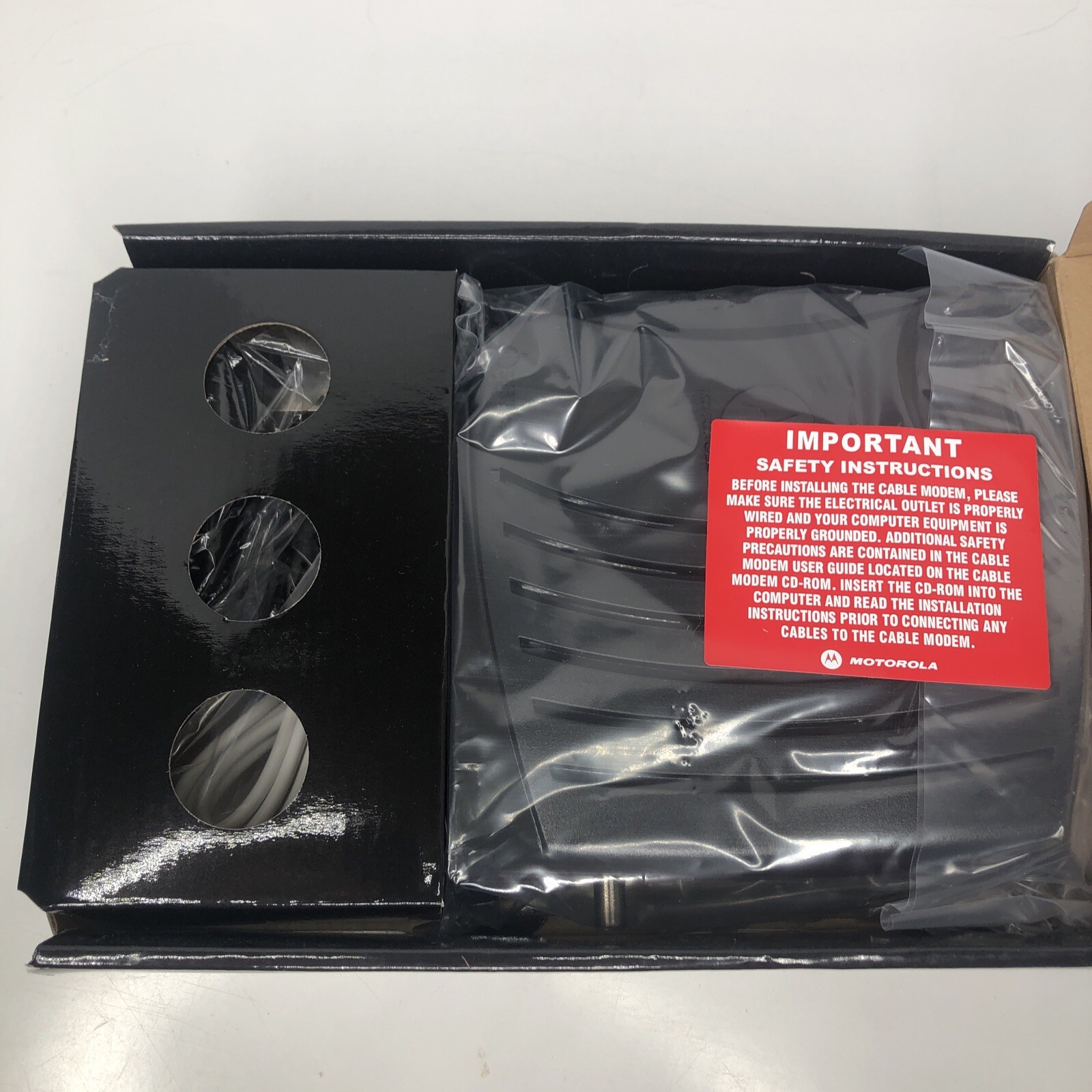 Motorola SB5101U Surfboard Cable Modem w/Box Open Box