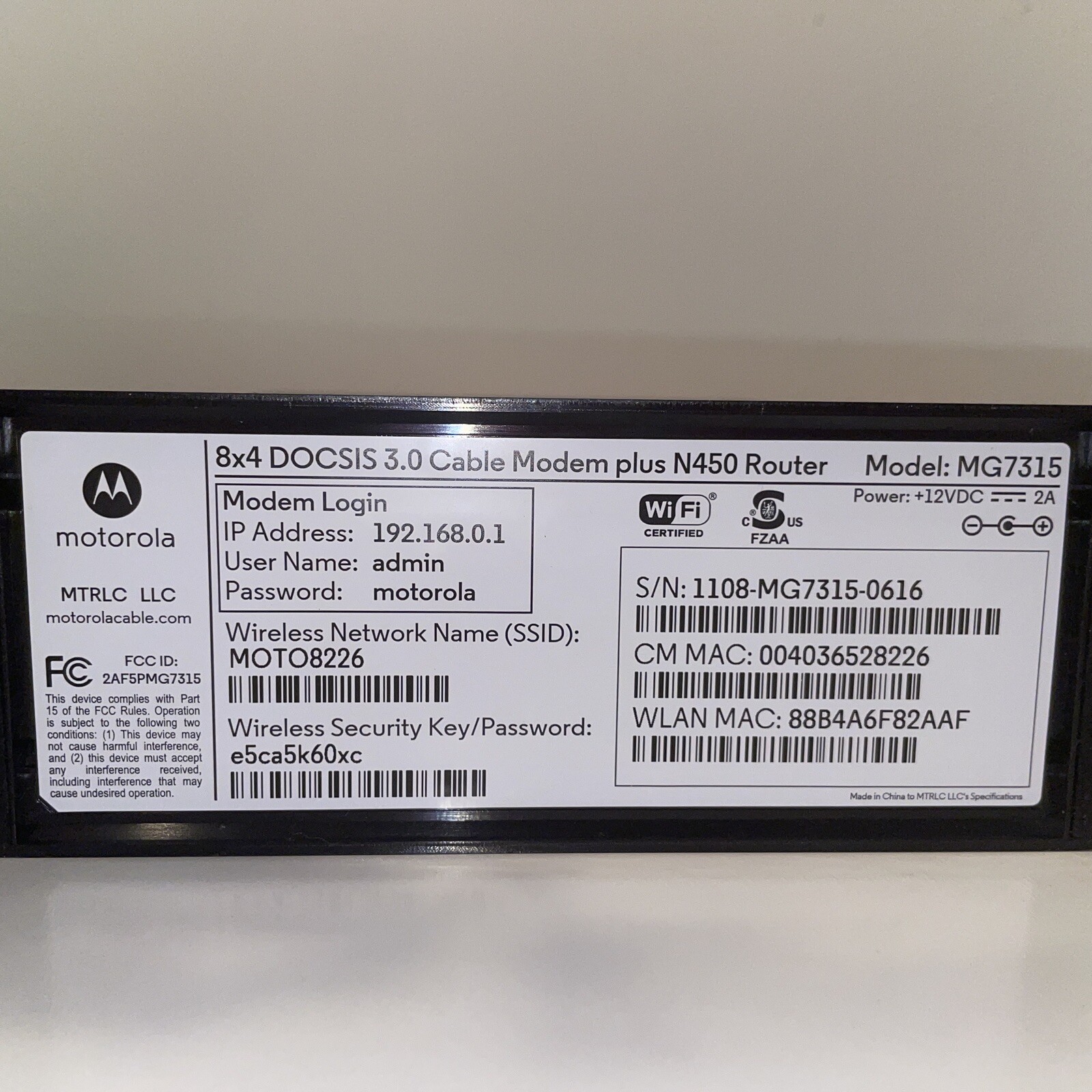 Motorola MG7315 8×4 343 Mbps DOCSIS 3.0 Cable Modem Plus N450 Wi-Fi Router