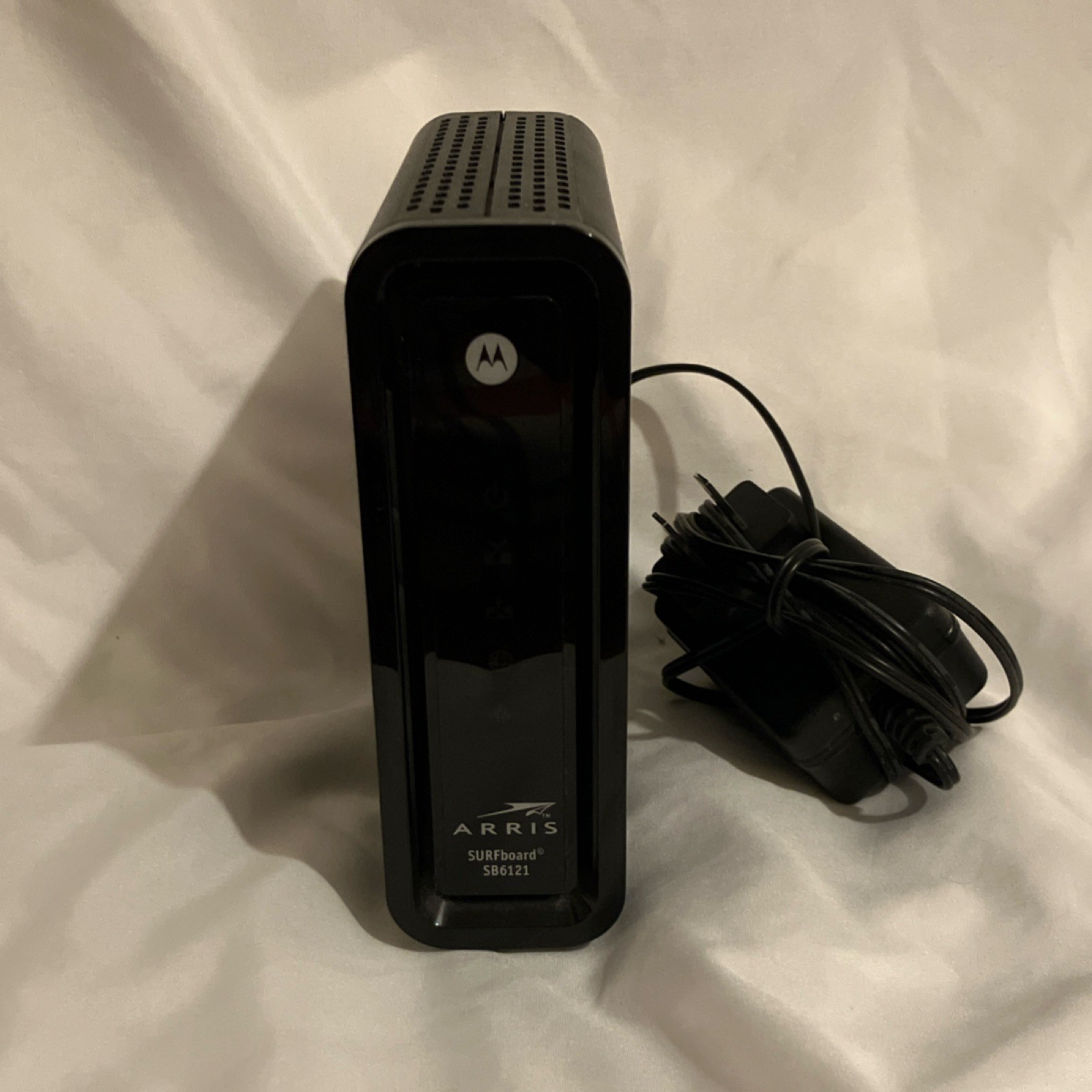 ARRIS SURFboard SB6121 Cable Modem Black Ethernet Coaxial with Power Adapter