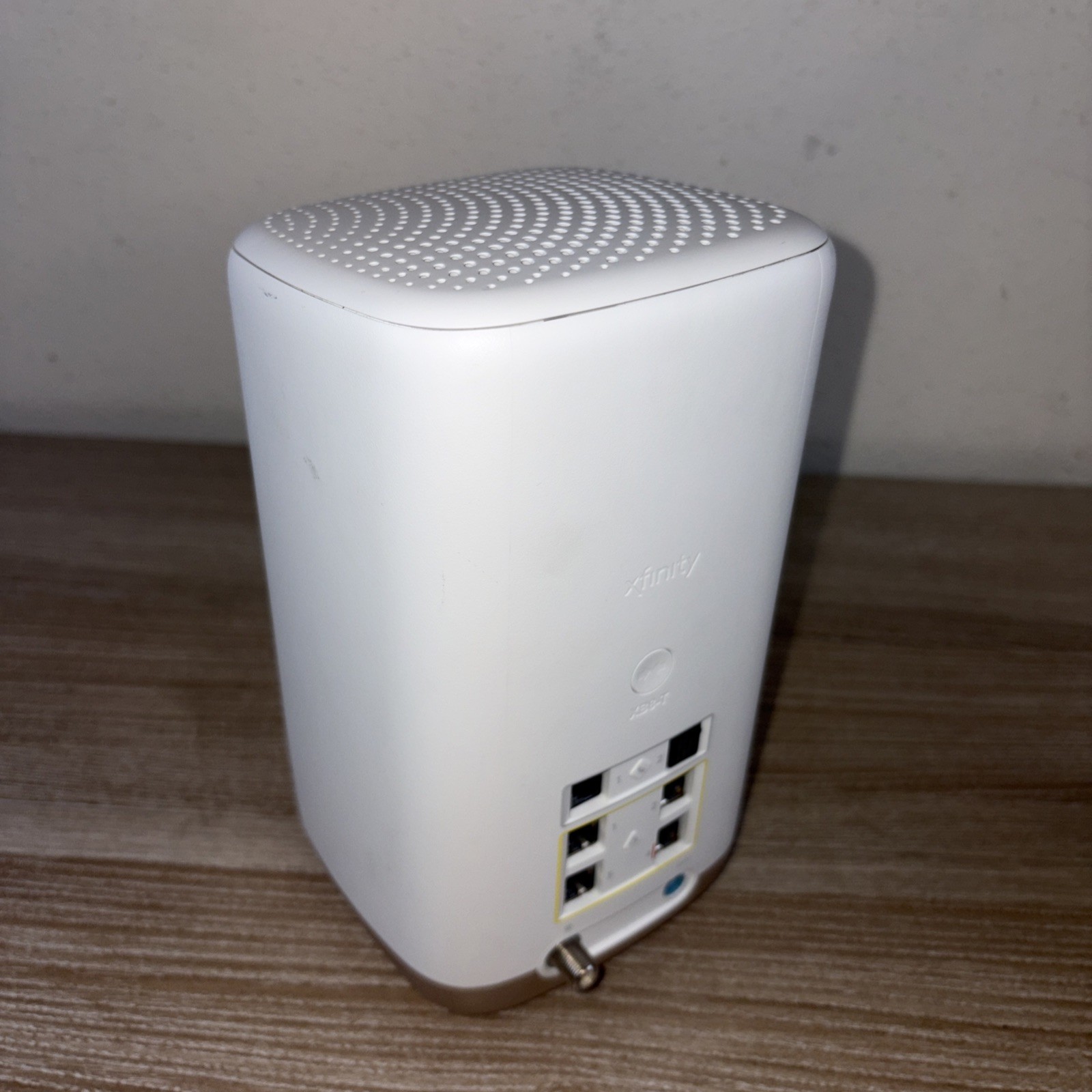 Xfinity xFi Gateway Router XB8-T Triband Wifi CGM4981COM No Power Cord