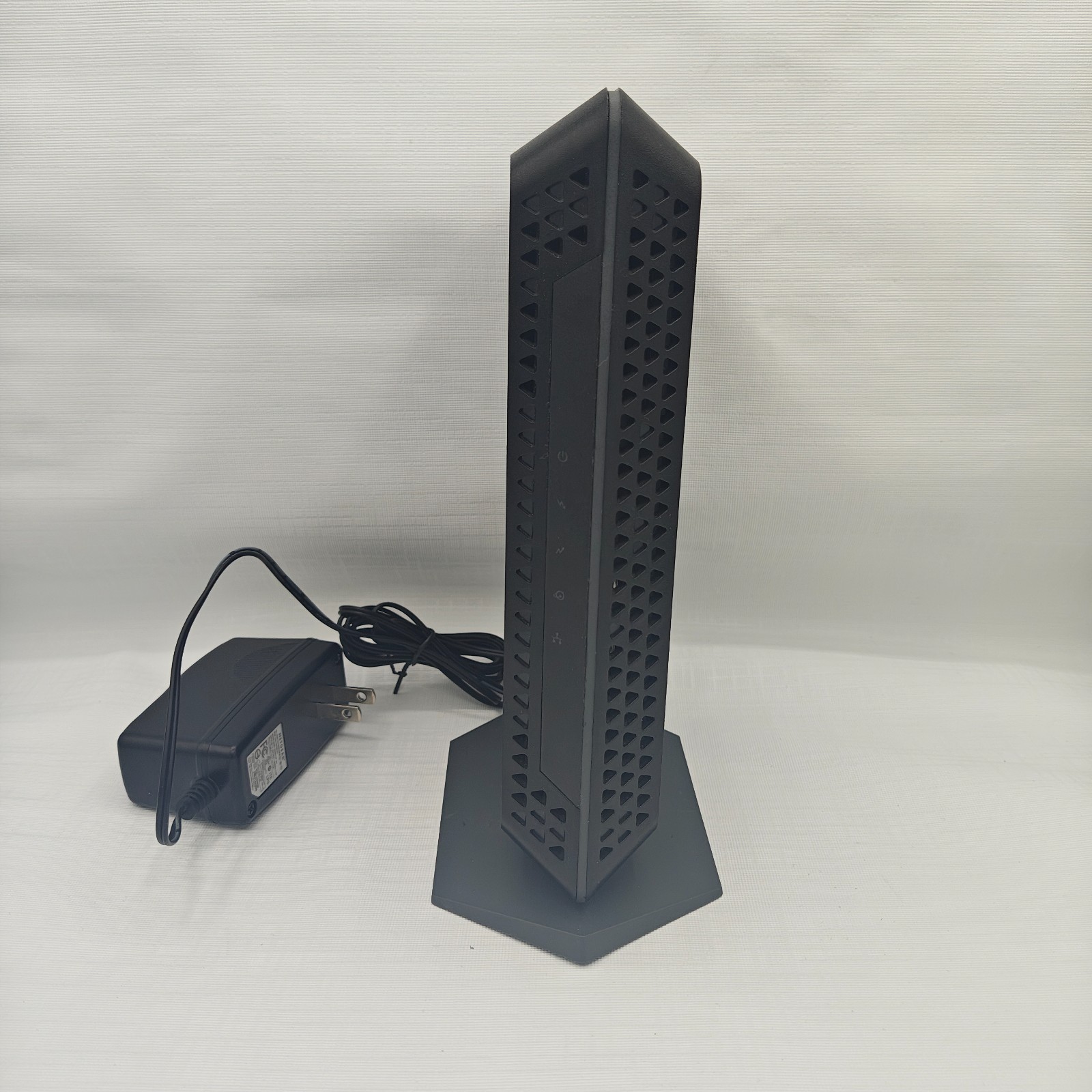 NETGEAR CM600 Cable Modem 960Mbps DOCSIS 3.0 with Power Supply