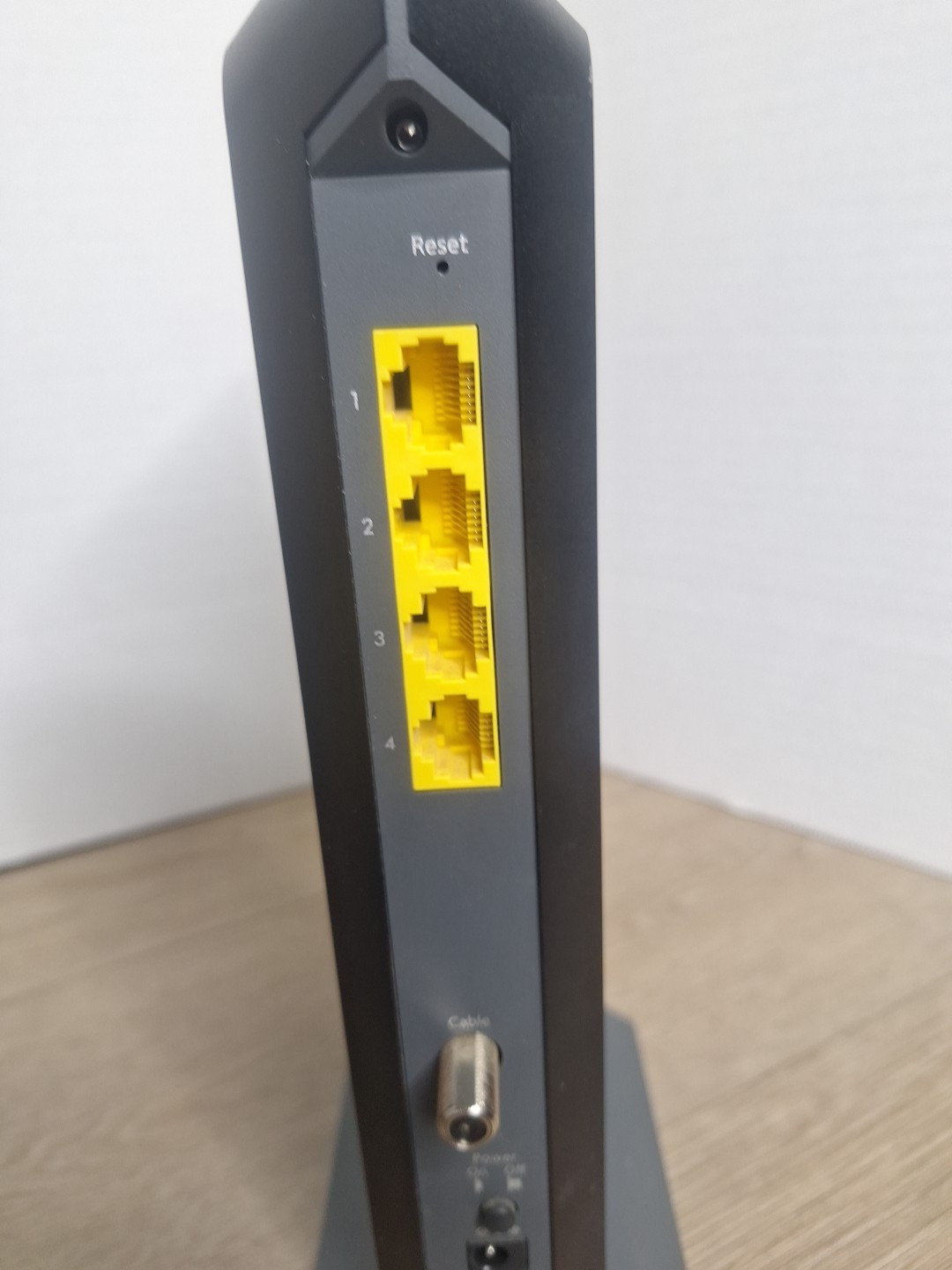 NETGEAR Nighthawk CM1200 DOCSIS 3.1 Cable Modem with OEM Power Cable