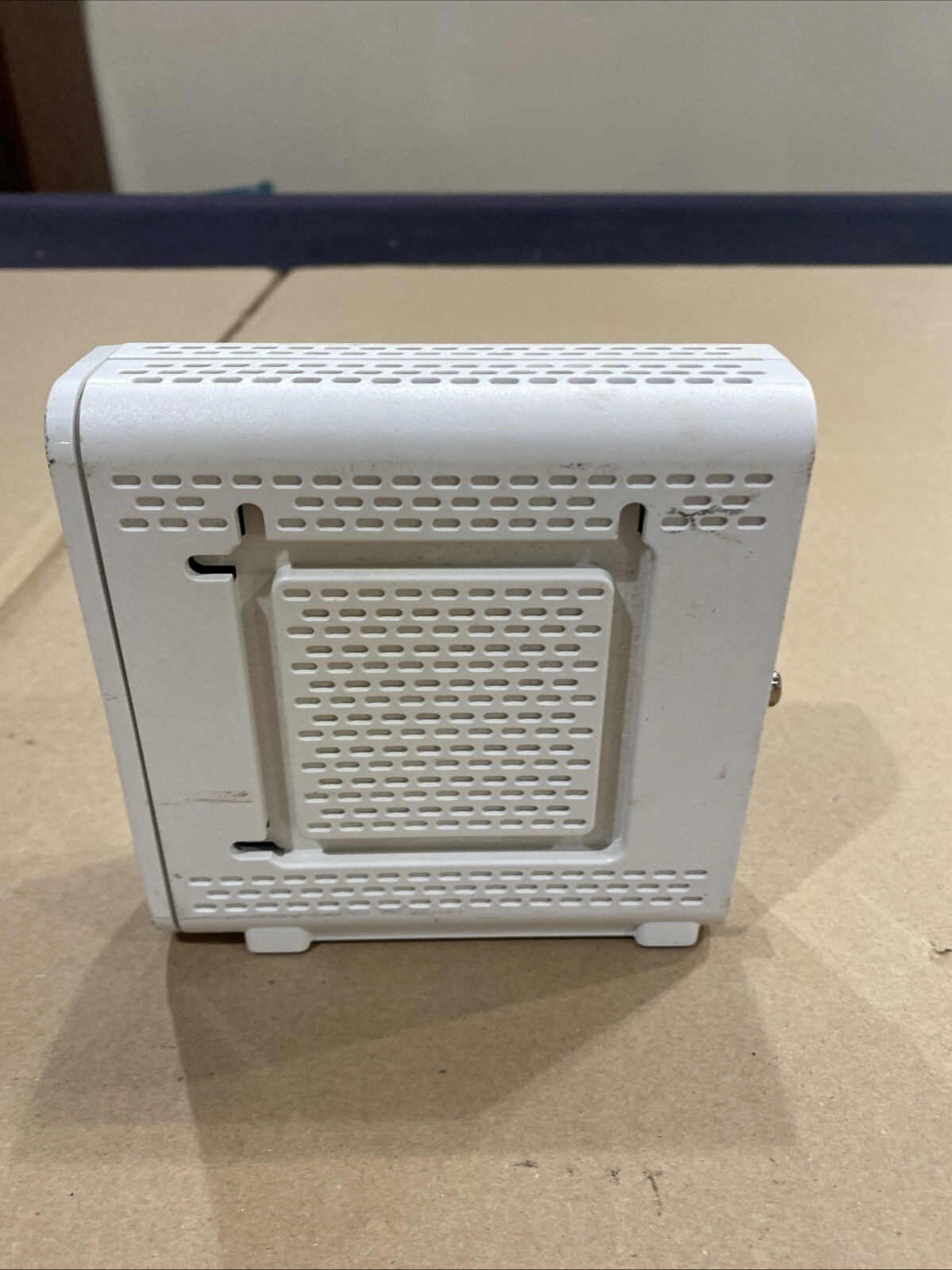 ARRIS SURFboard SB6141 Motorola White Modem W/ Power/Ethernet Cable High Powered
