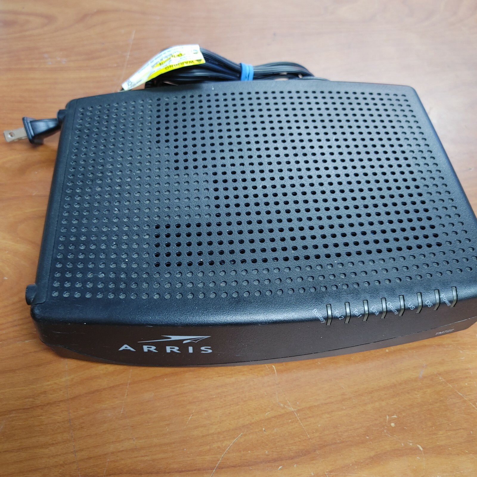 ARRIS Cable Modem (TM722G) Docis 3.0 FOR PARTS
