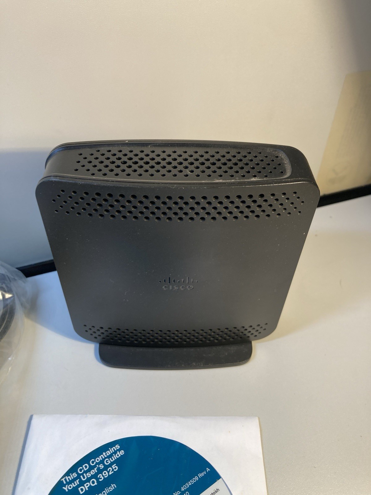CISCO DPQ3925 NEW Cable Modem * NEW in the box