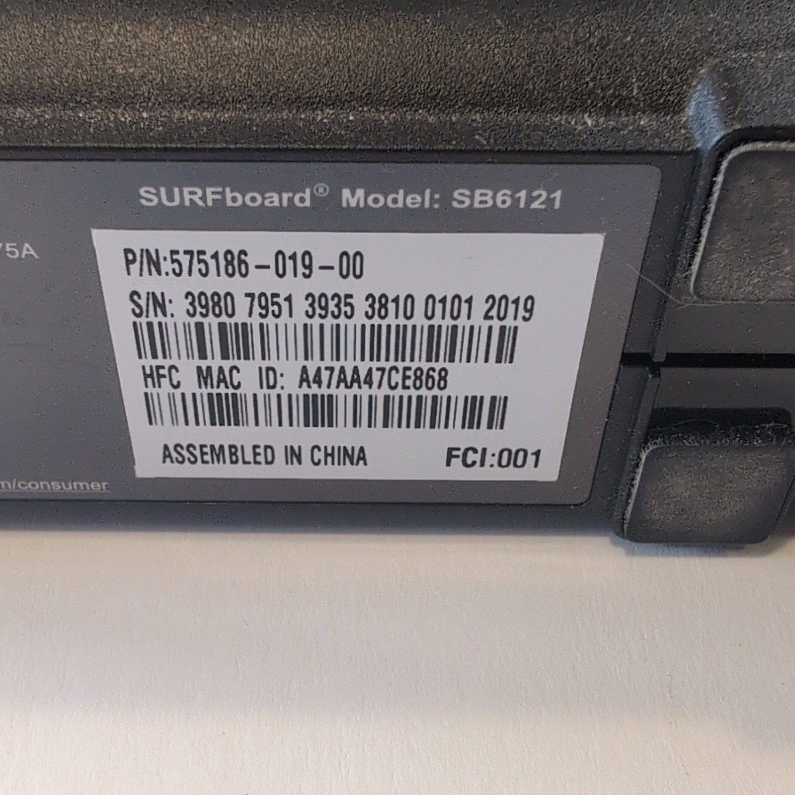 ARRIS SURFboard SB6121 Cable Modem 172 Mbps Black 575186-019-00 No Cord