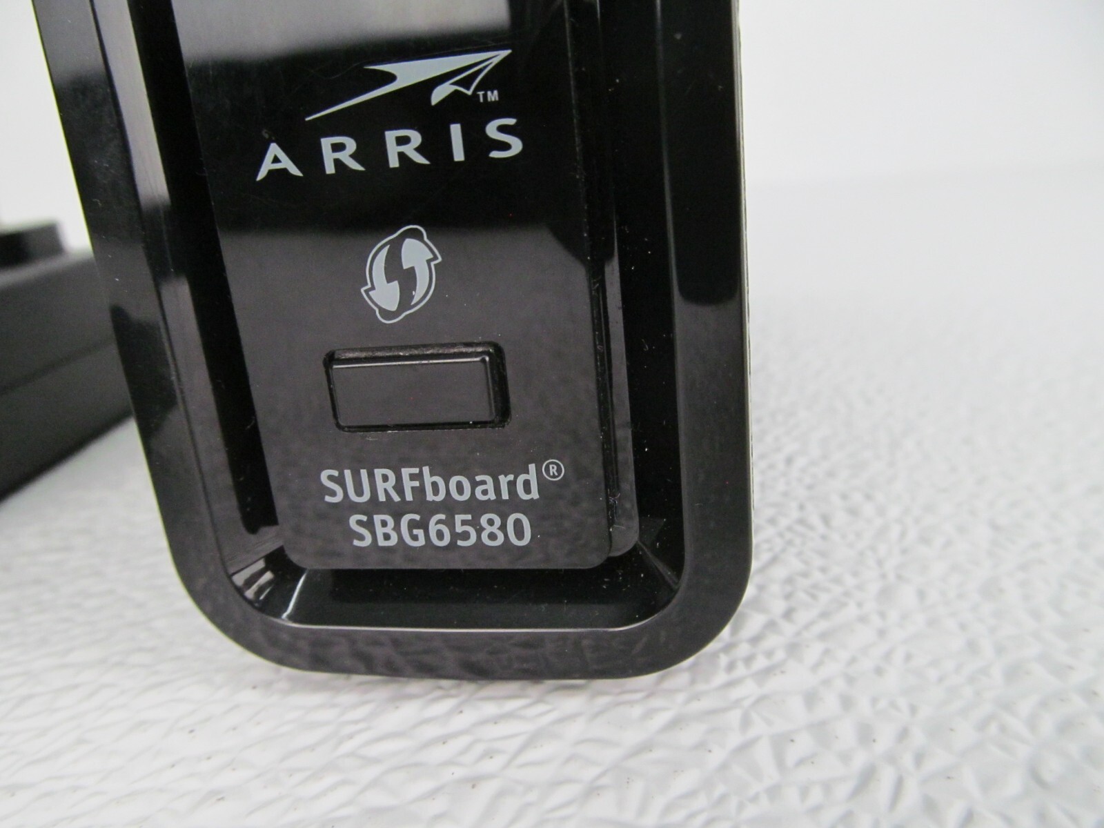 Arris Surfboard SBG6580-G228 DOCSIS 3.0 Cable Modem Motorola -E9B60 Wi-Fi Router