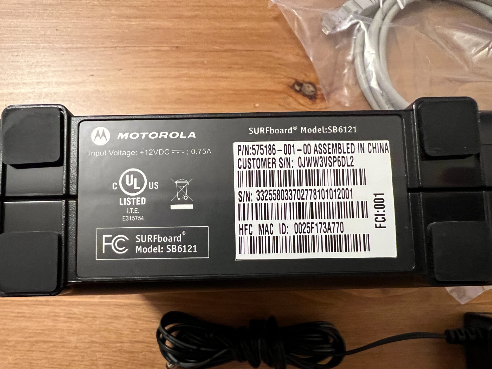 Motorola ARRIS SB6121 SURFboard Cable Modem.