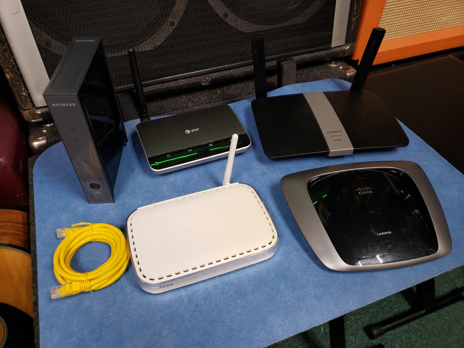 lot of 5 modems untested Netgear, AT&T, Linksys, Cisco as-is
