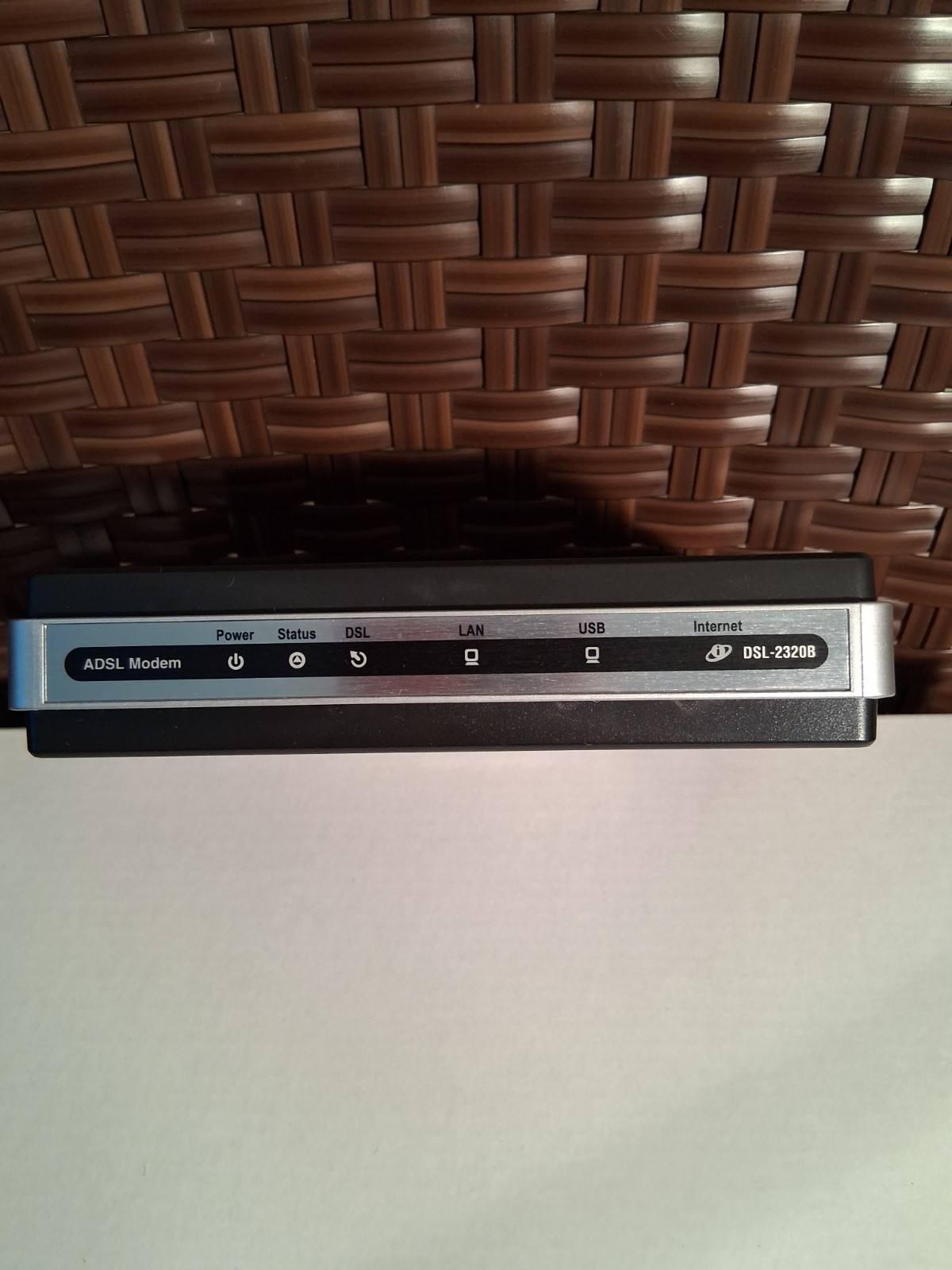 D-Link Modem ADSL2/2+ETHERNET/USB DSL-2320B With Cables USB/Lan/DSL Inputs