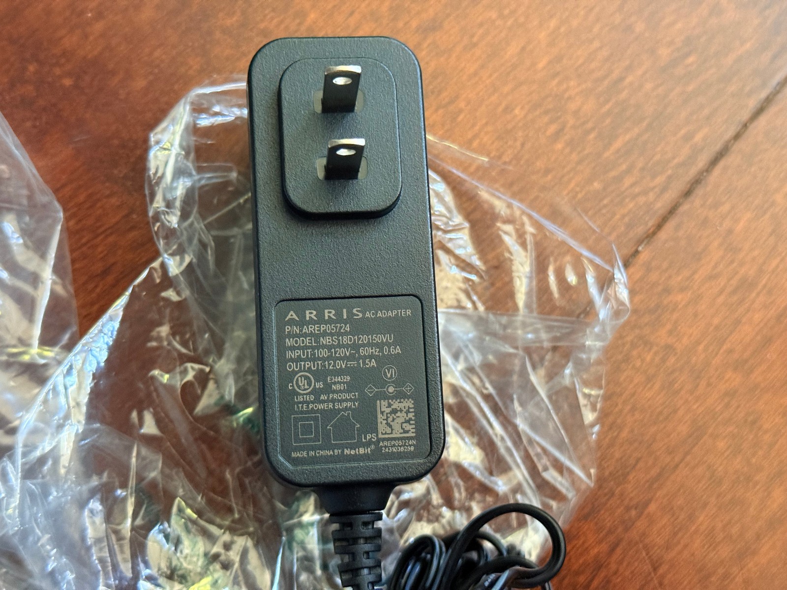 Arris S33 Surf Board Docsis 3.1 Cable Modem 3.5GBPS, 2.5Gigabit Ethernet Port