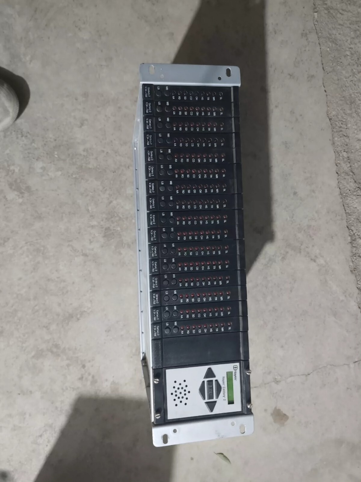 Hayes Century II YA30US Chassis w/PS & w/8 33.6 kbps V.34 w/Fax Modems