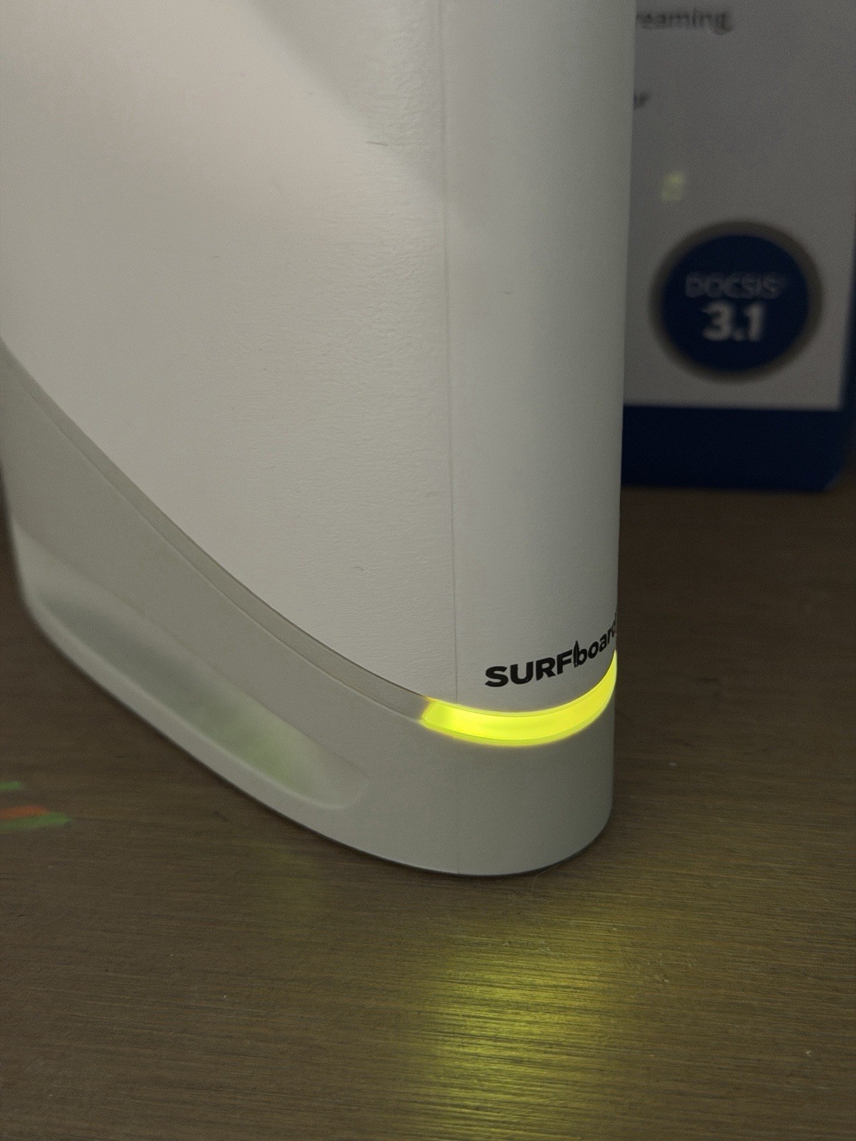 ARRIS S33 2.5 Gbps Ethernet Port – White